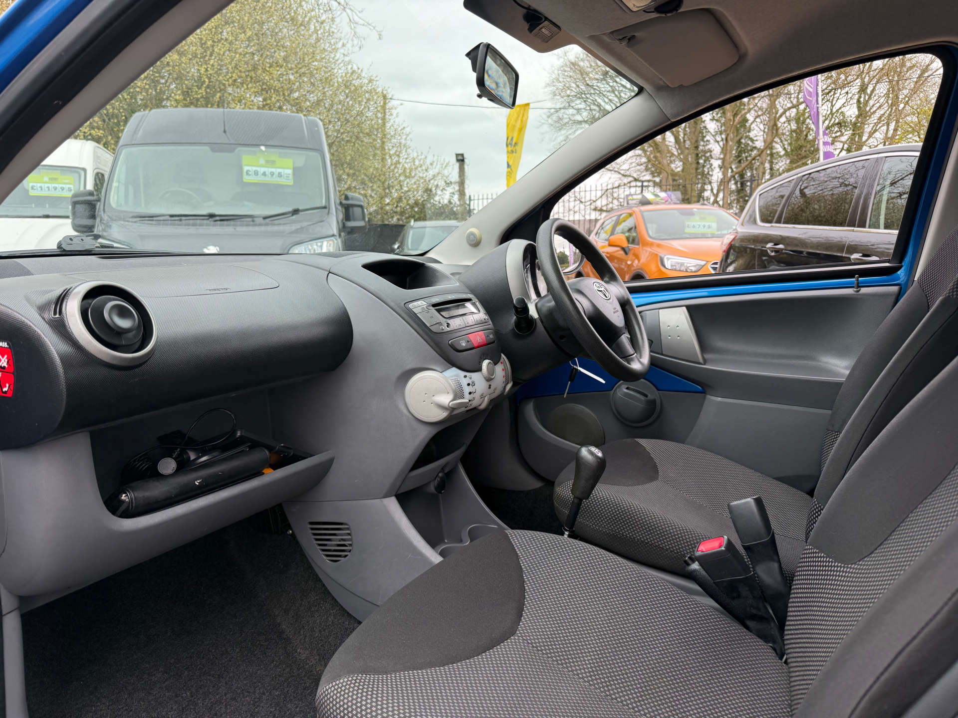 TOYOTA AYGO 1.0 Aygo Blue VVT-i 5dr #13