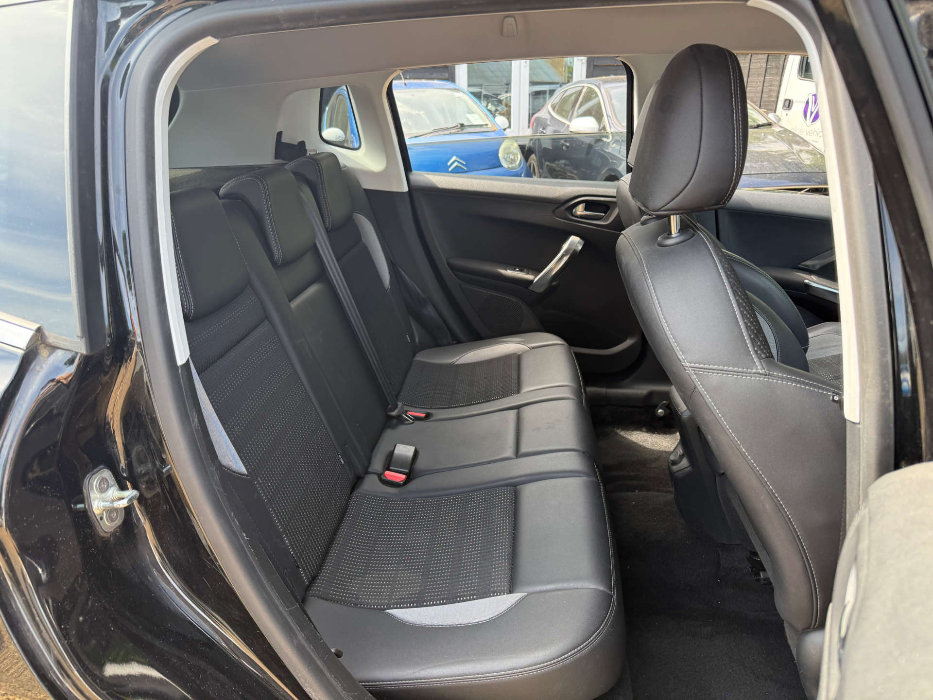 PEUGEOT 2008 1.2 2008 Allure 5dr #11