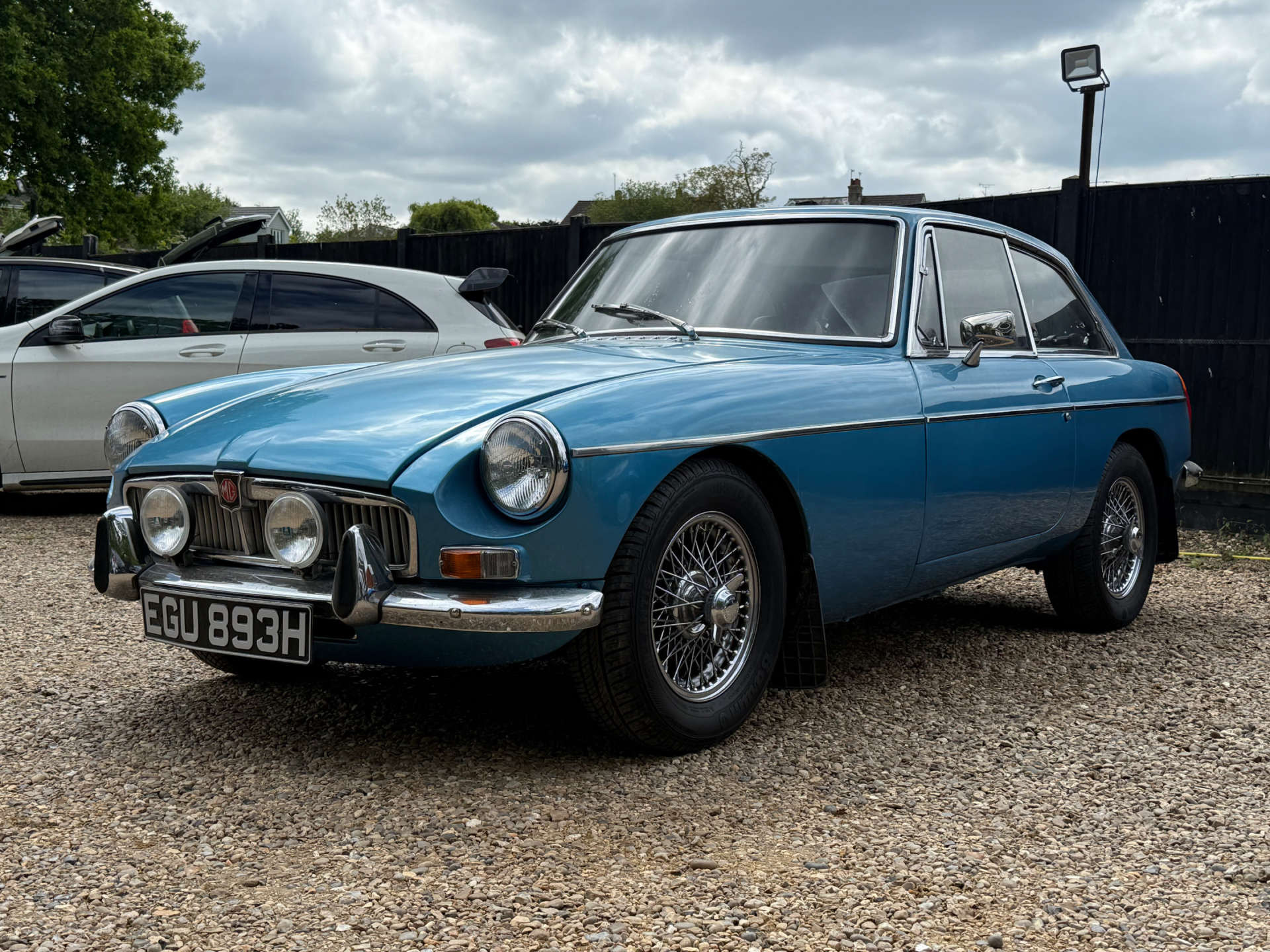 MG B GT #3