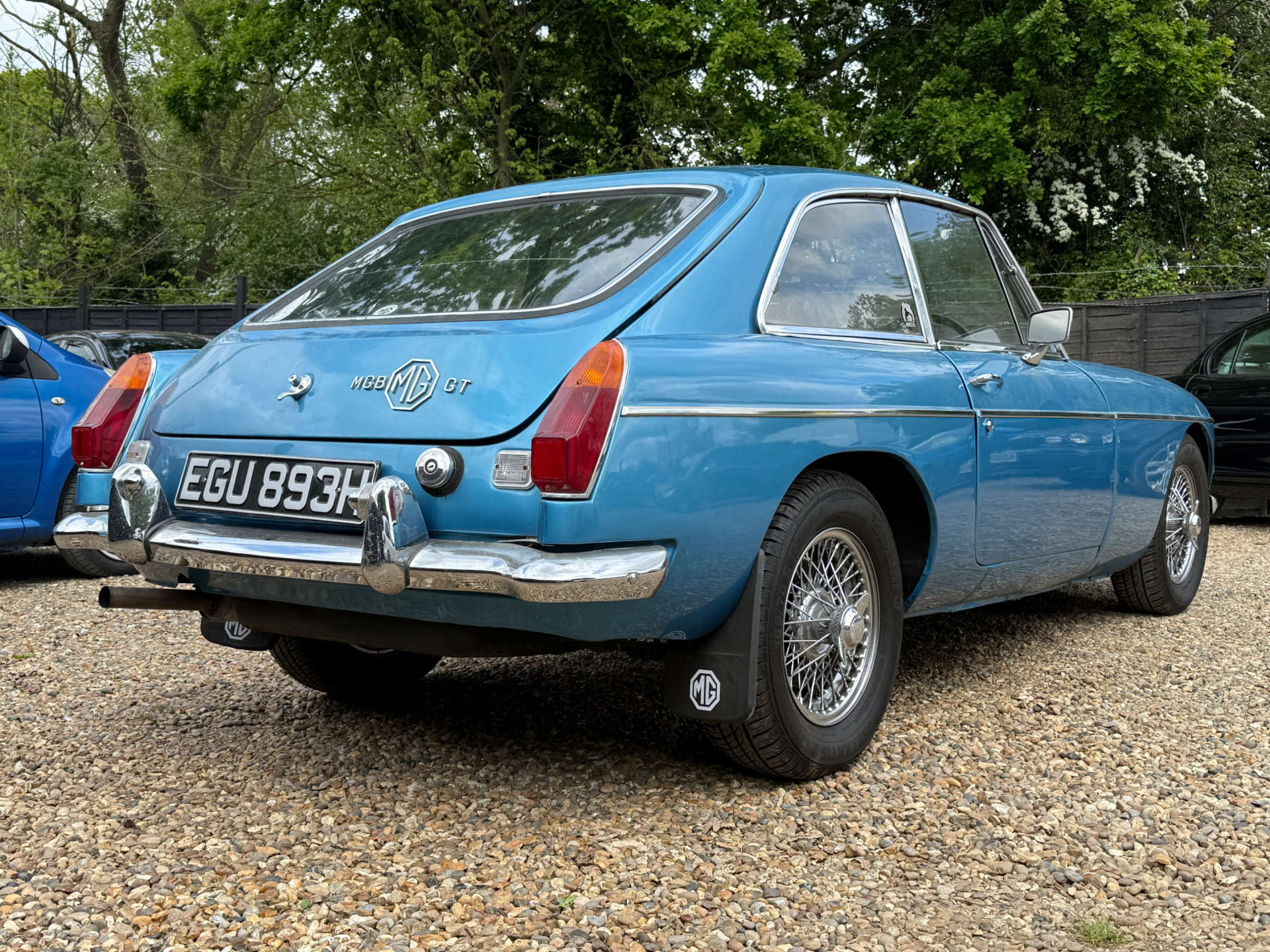 MG B GT #7