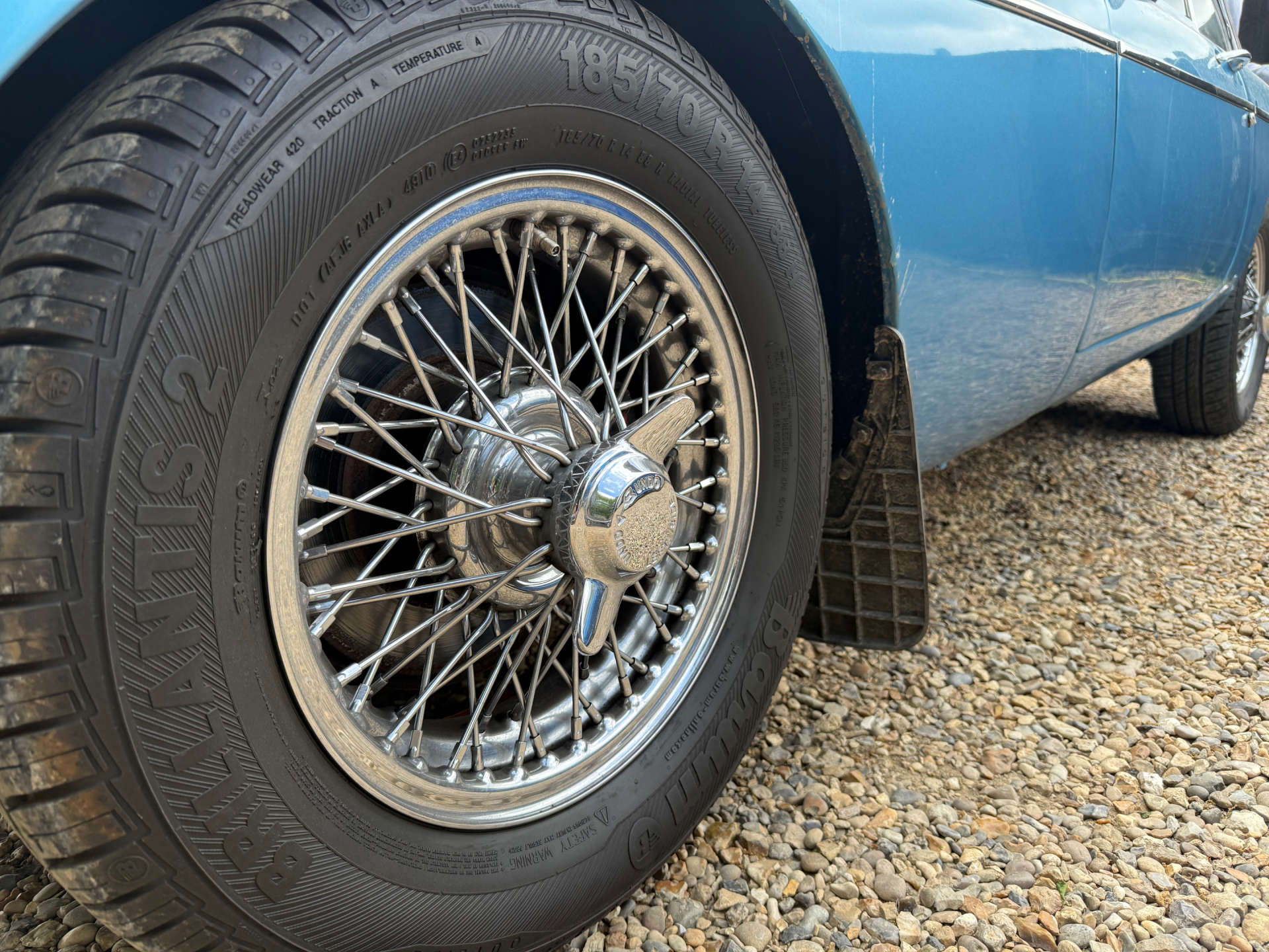 MG B GT #18