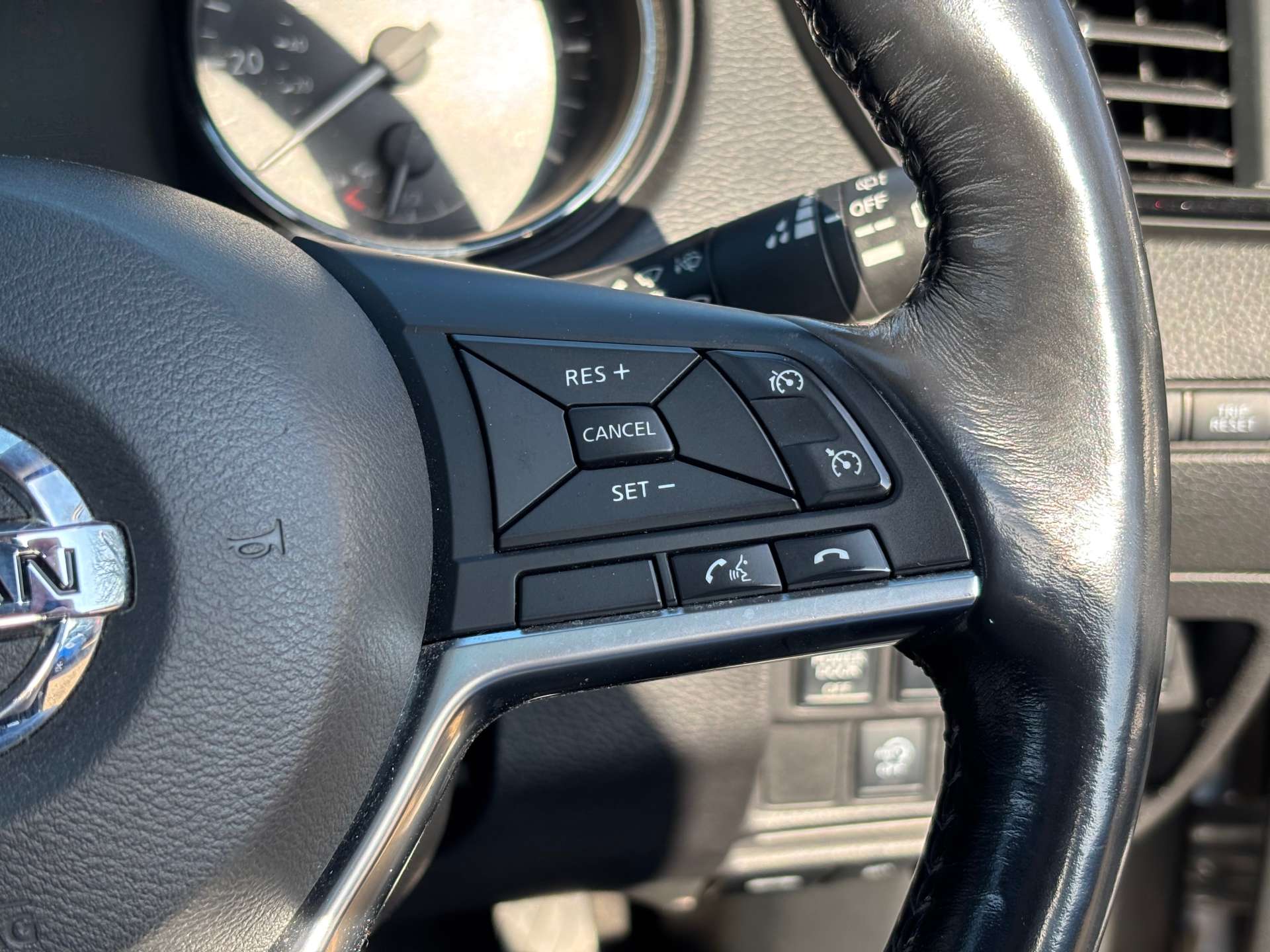 NISSAN X-TRAIL 1.7 X-Trail Tekna dCi 5dr #32