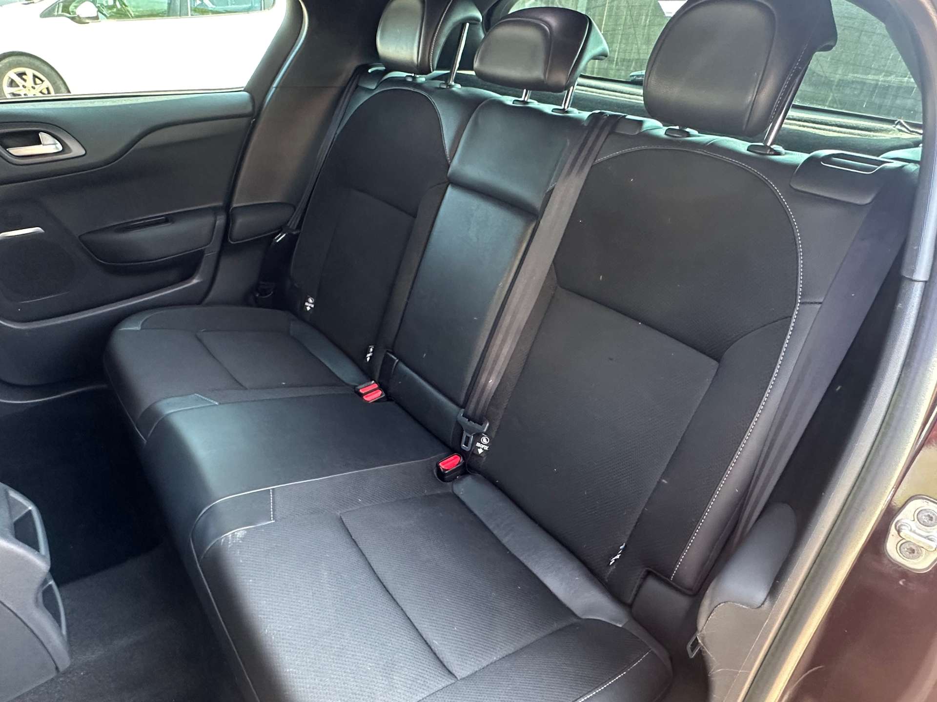 CITROEN DS4 1.6 DS4 D Style Airdream e-HDi 5dr #13