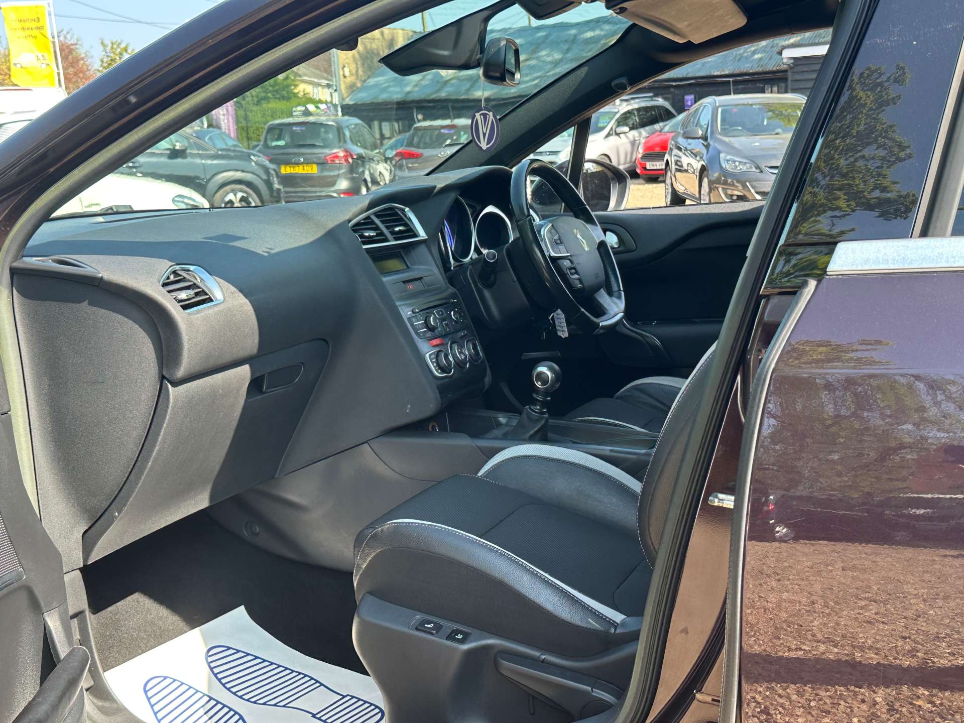 CITROEN DS4 1.6 DS4 D Style Airdream e-HDi 5dr #14