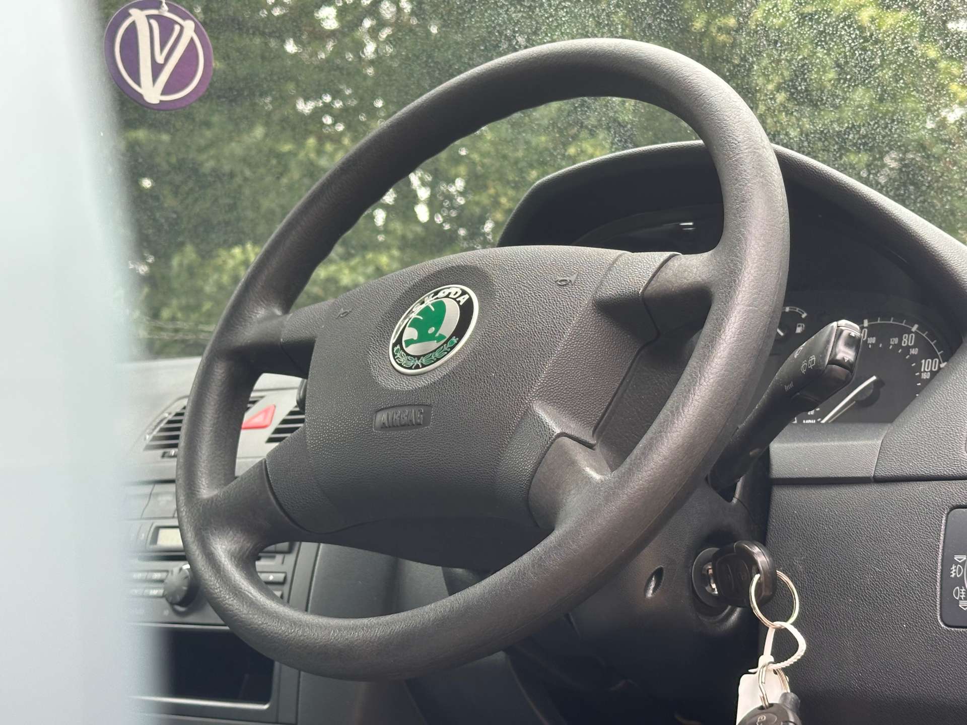 SKODA FABIA 1.4 Fabia Comfort 16v 5dr #9