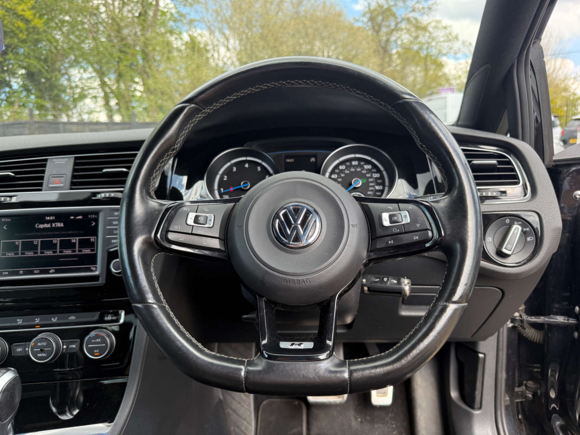 VOLKSWAGEN GOLF 2.0 Golf R DSG 4WD 3dr #17