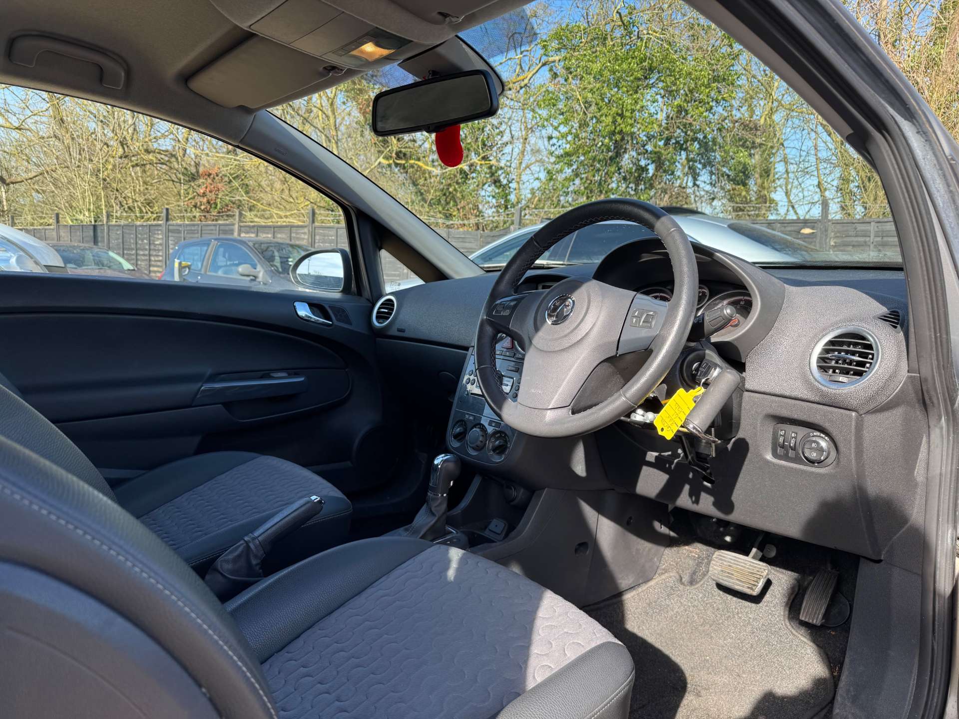 VAUXHALL CORSA 1.4 Corsa SE Auto 3dr #8