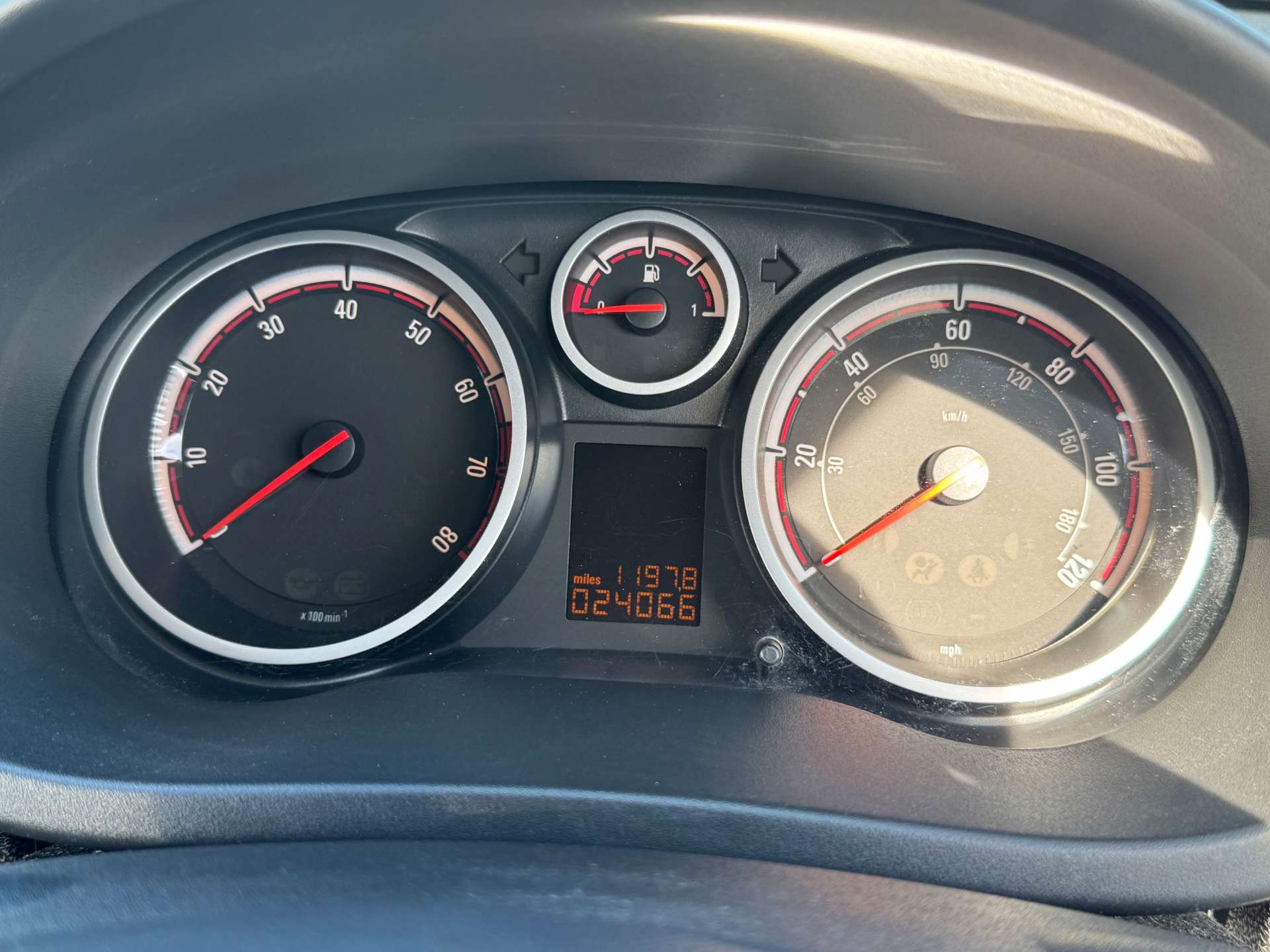 VAUXHALL CORSA 1.4 Corsa SE Auto 3dr #18