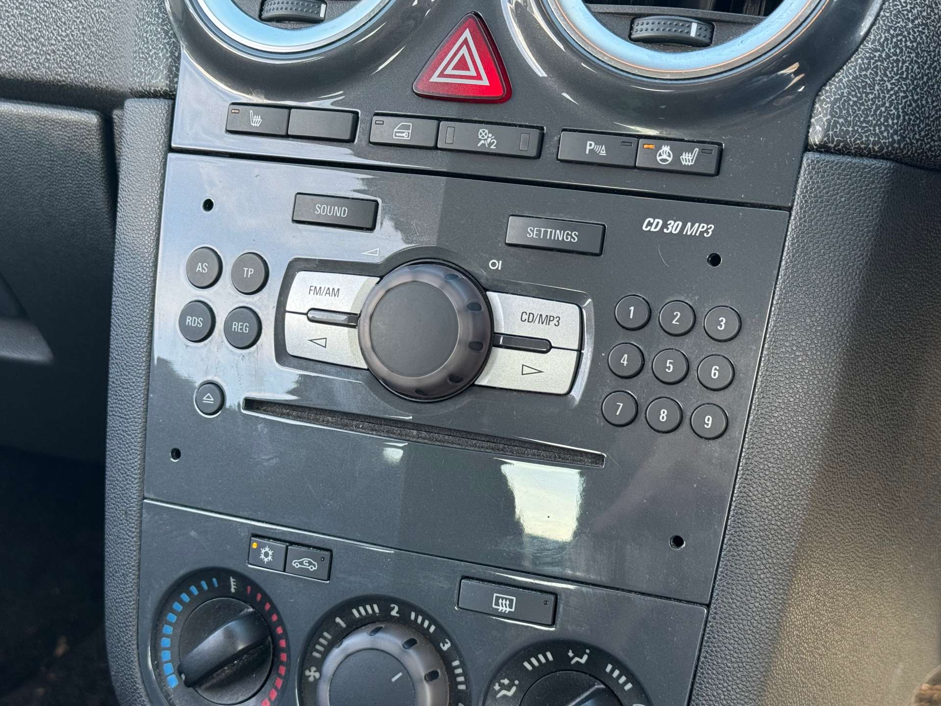 VAUXHALL CORSA 1.4 Corsa SE Auto 3dr #22