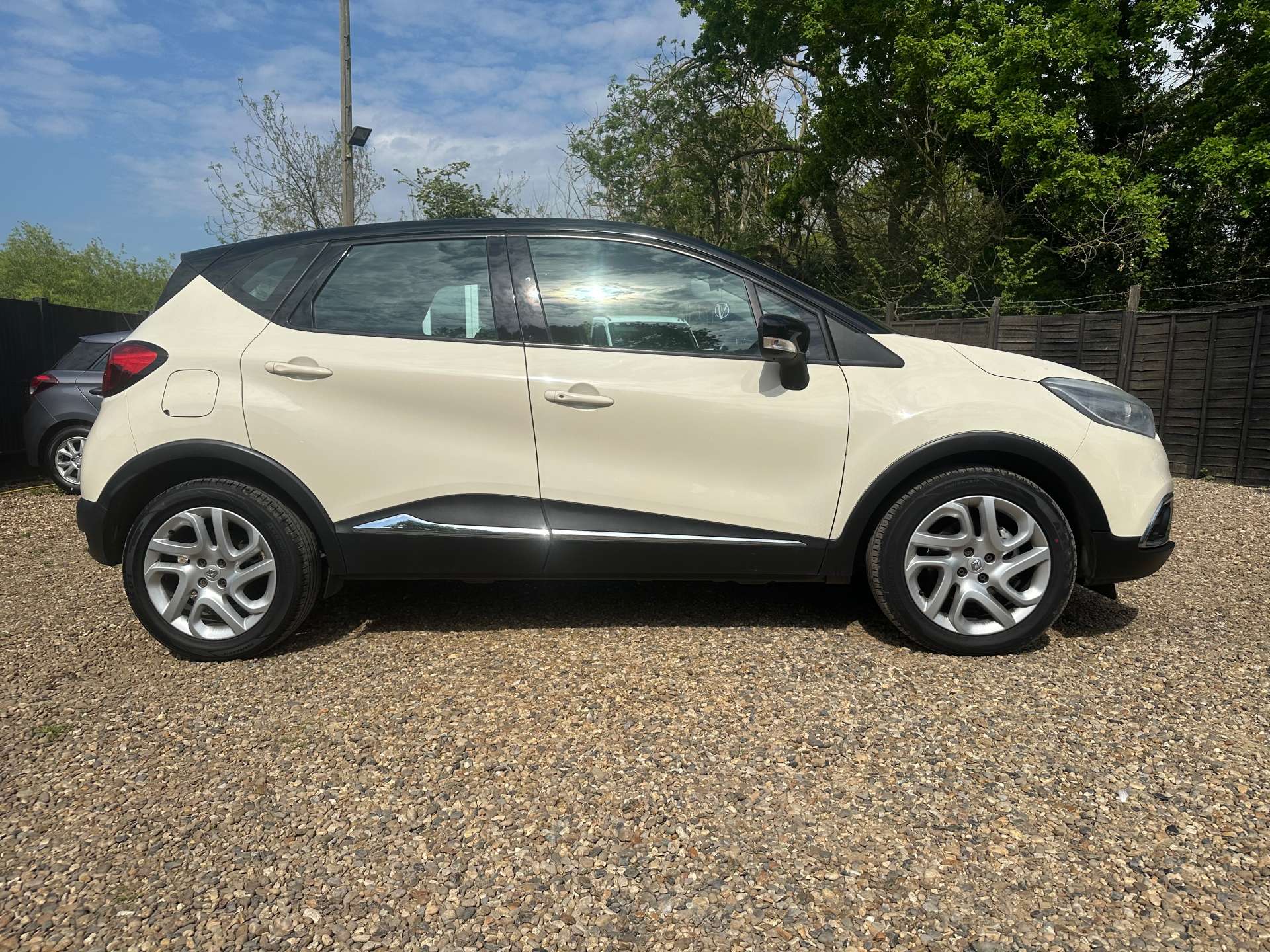 RENAULT CAPTUR 1.5 Captur Dynamique MediaNav dCi Auto 5dr #7