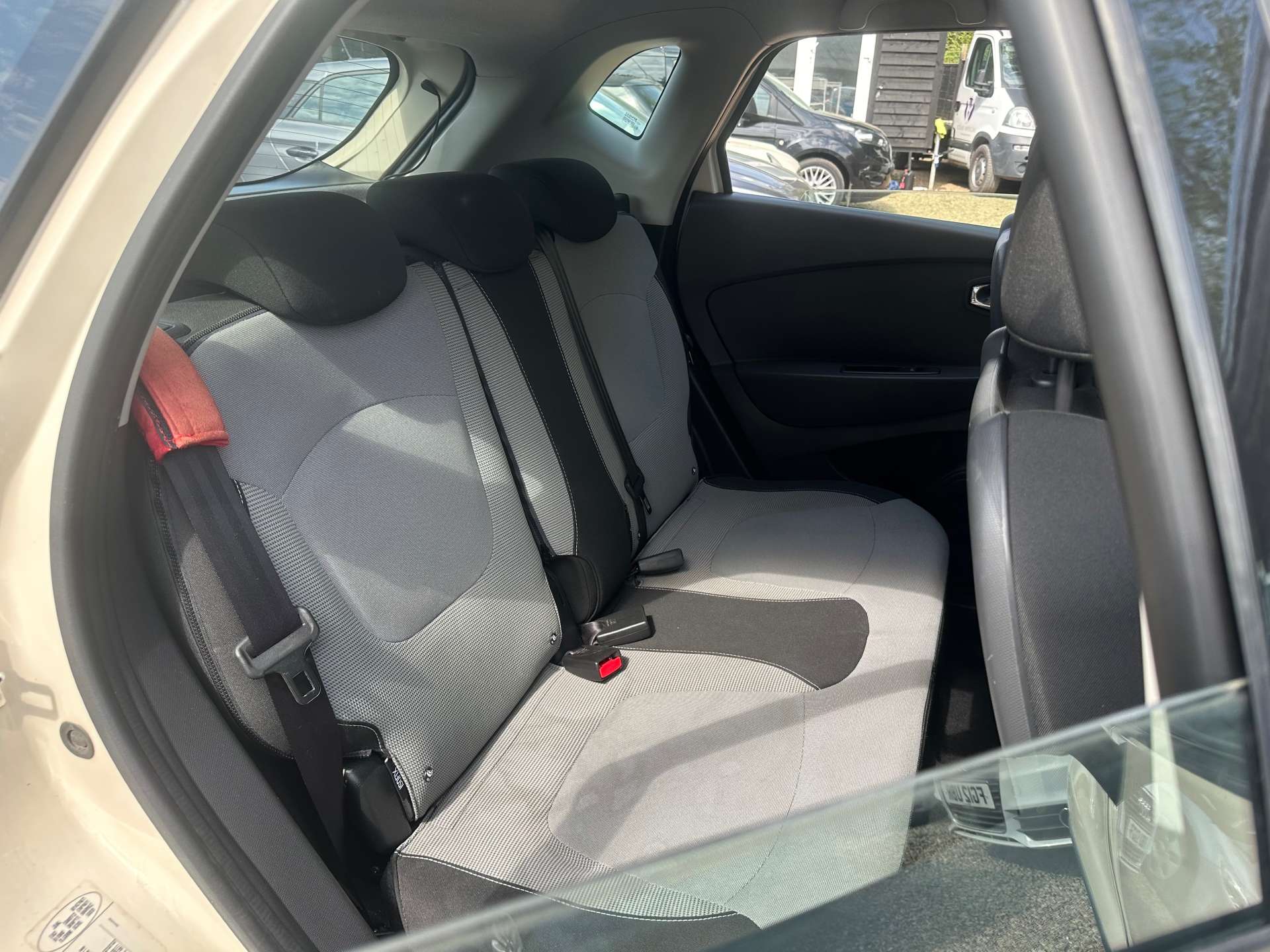 RENAULT CAPTUR 1.5 Captur Dynamique MediaNav dCi Auto 5dr #11