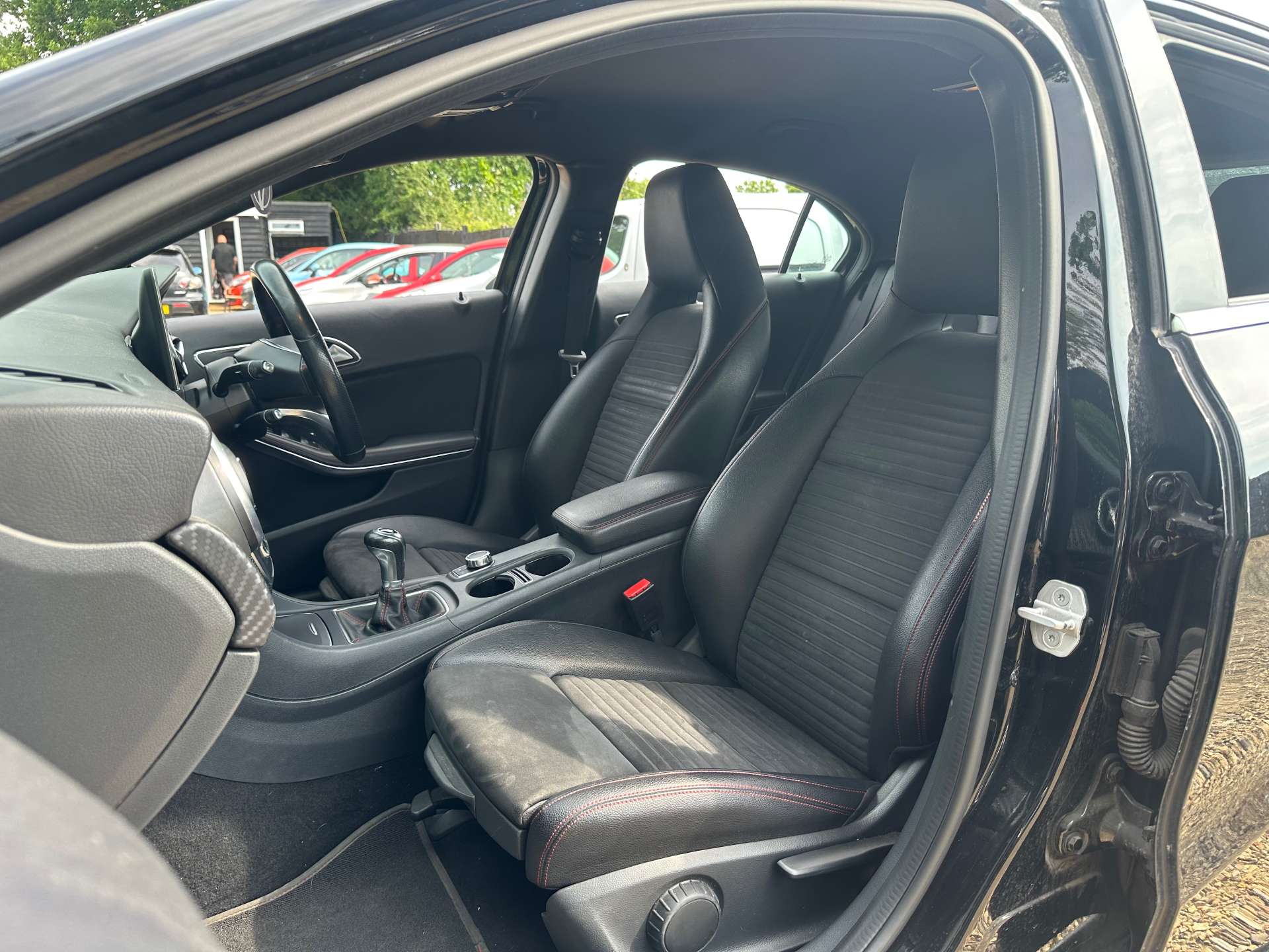 MERCEDES-BENZ A-CLASS 1.5 A 180 D AMG Line Executive 5dr #10