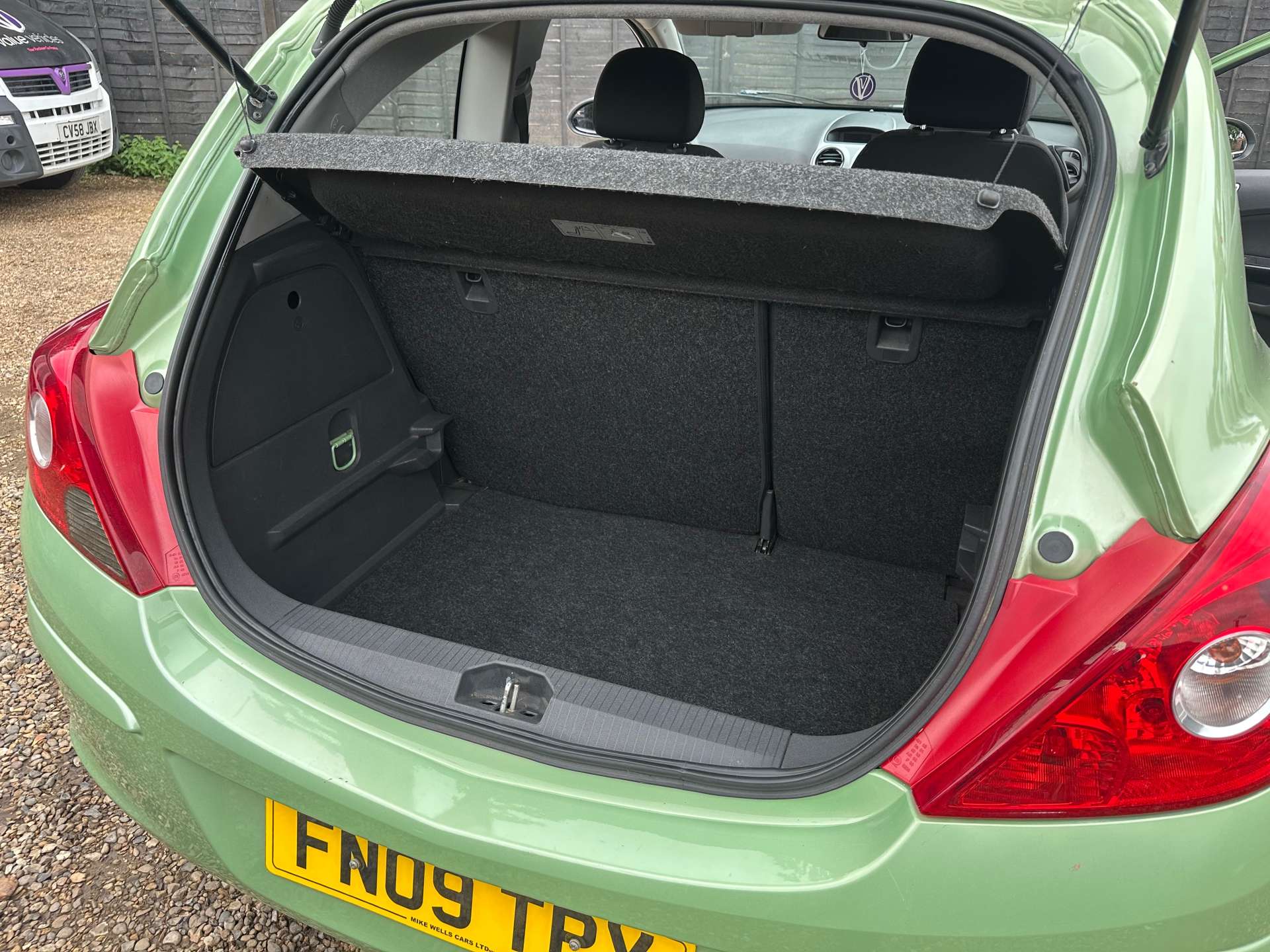 VAUXHALL CORSA 1.4 Corsa Club A/C Auto 3dr #12