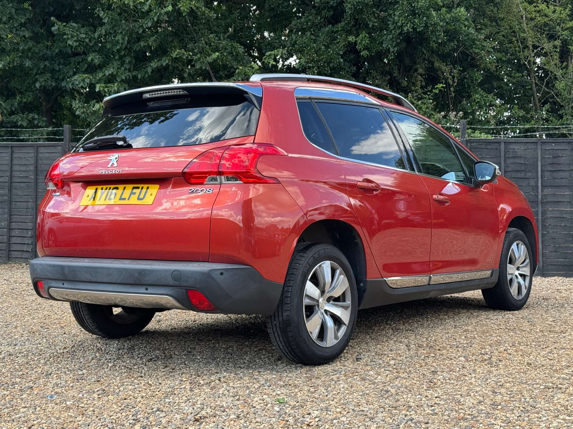 PEUGEOT 2008 1.2 2008 Allure 5dr #5