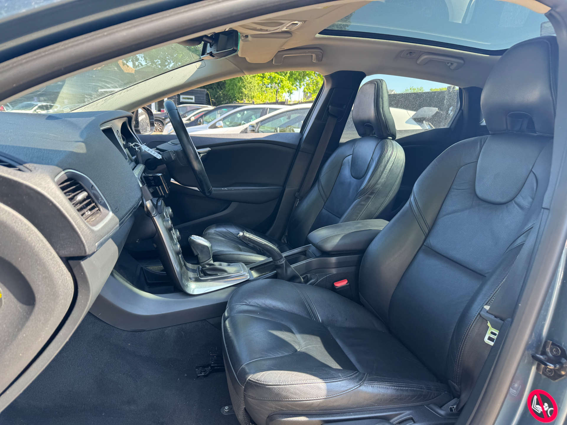 VOLVO V40 2.0 V40 SE Luxury Nav D4 Auto 5dr #14