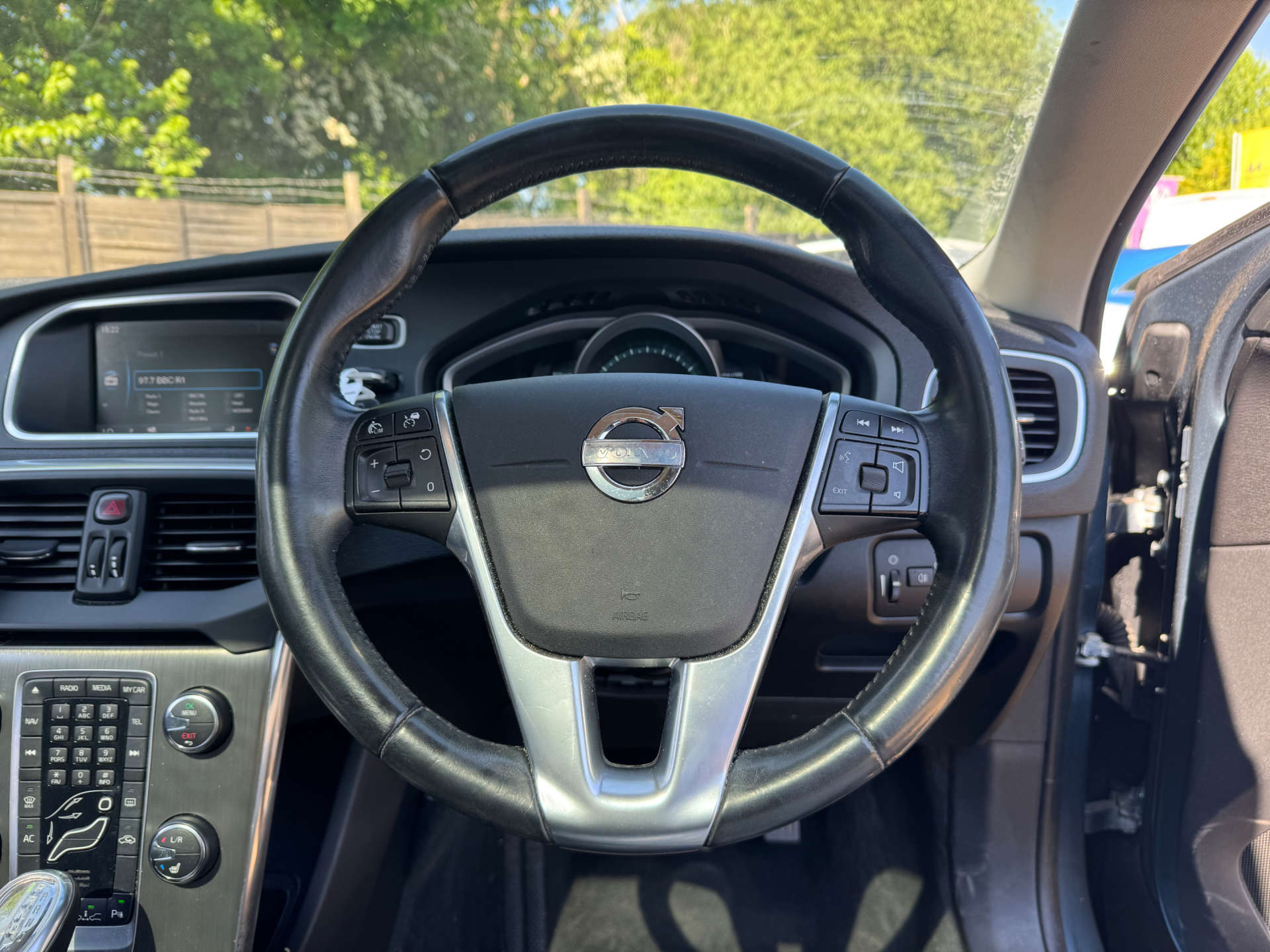 VOLVO V40 2.0 V40 SE Luxury Nav D4 Auto 5dr #15