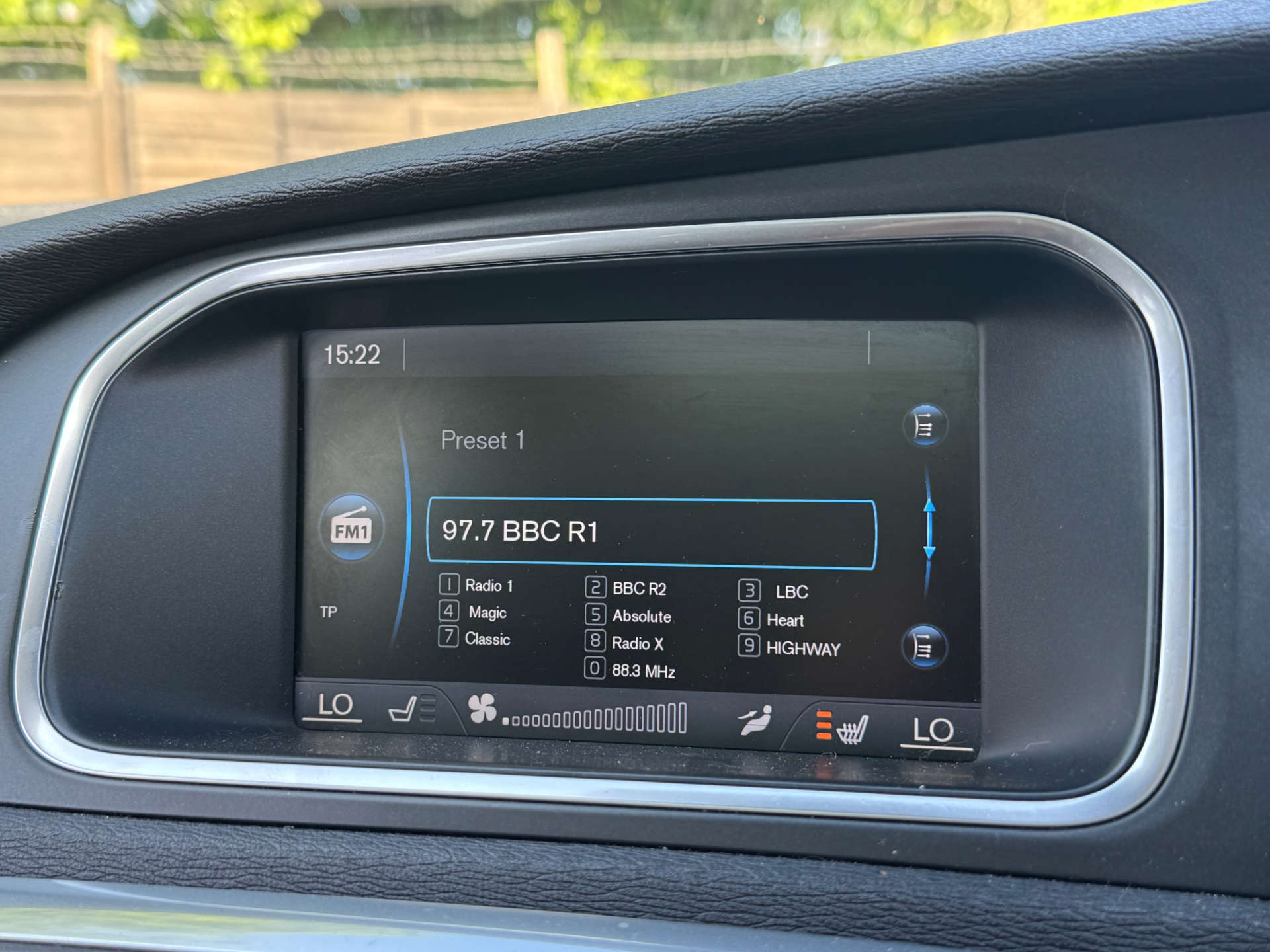 VOLVO V40 2.0 V40 SE Luxury Nav D4 Auto 5dr #17