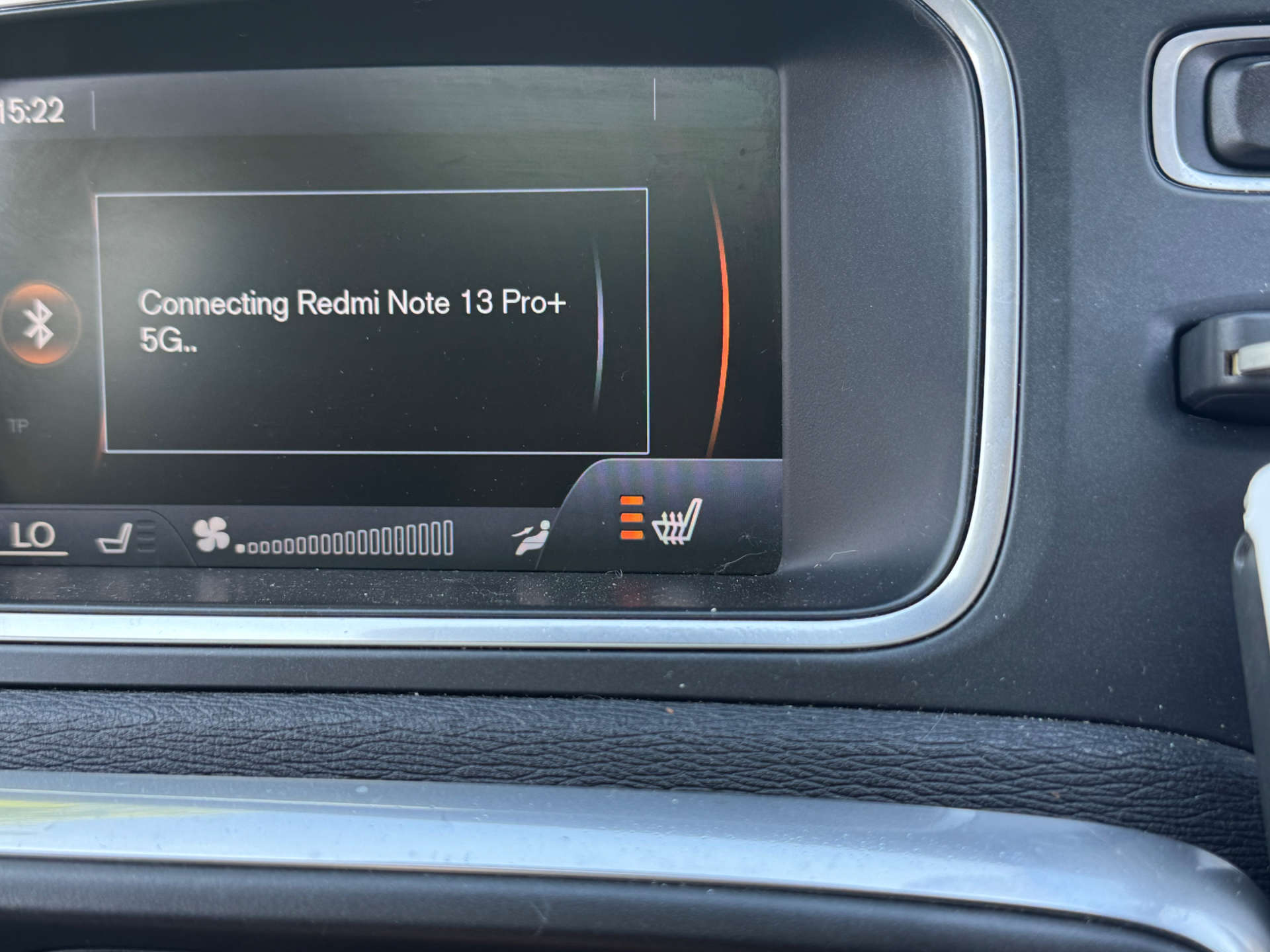 VOLVO V40 2.0 V40 SE Luxury Nav D4 Auto 5dr #19