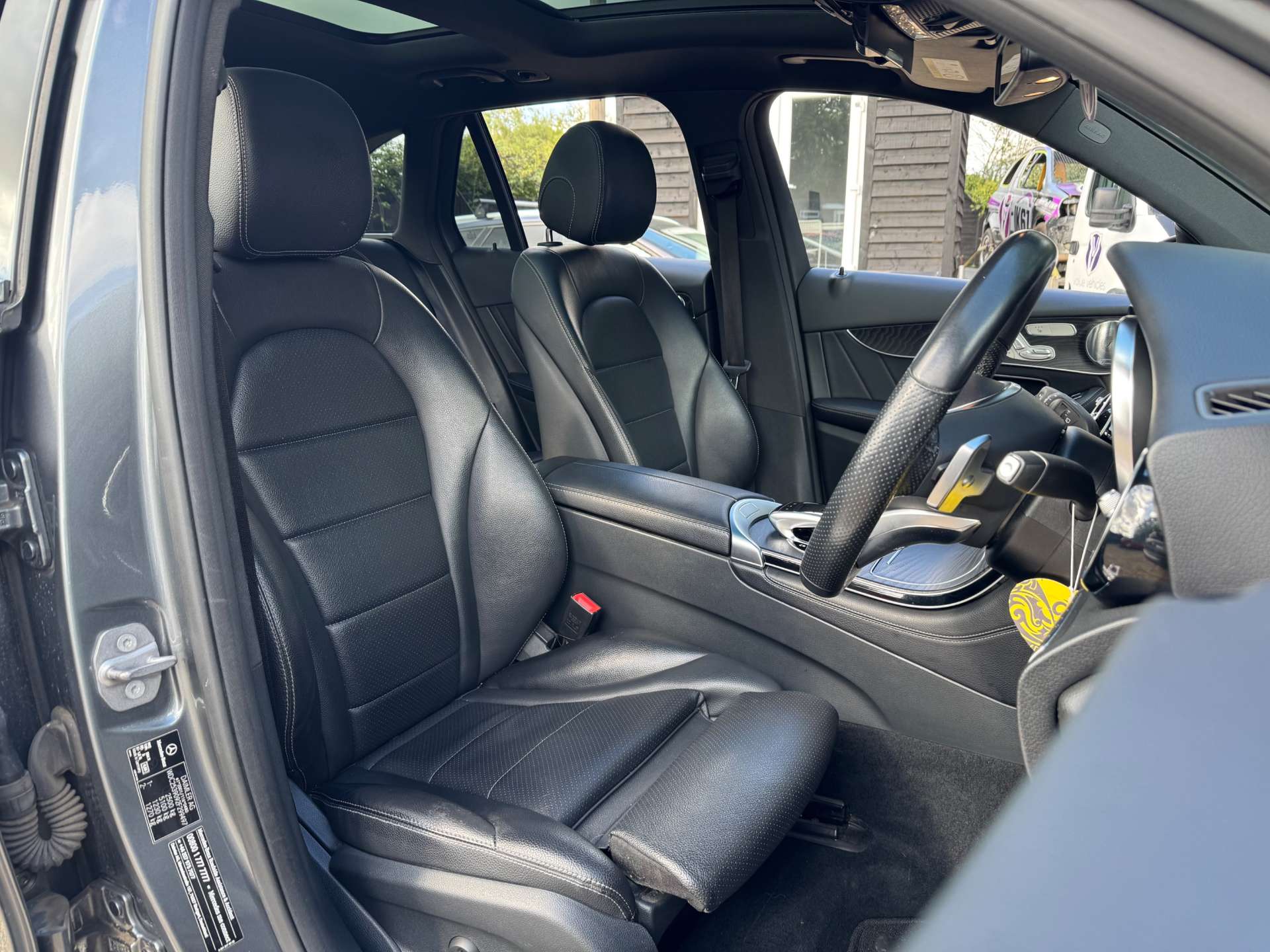 MERCEDES-BENZ GLC 2.1 GLC 250 D 4Matic AMG Line Premium+ Auto 4WD 5dr #10