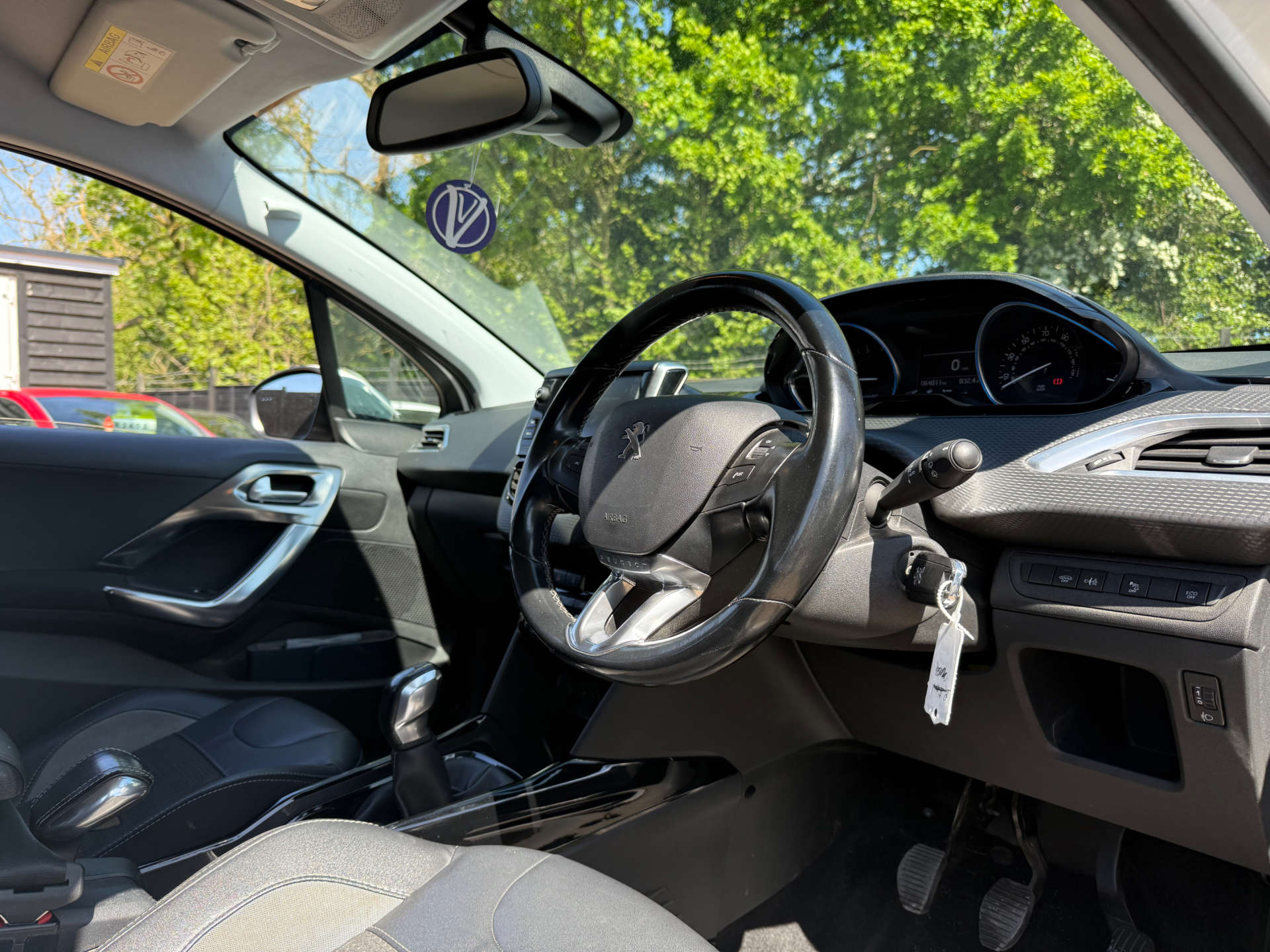 PEUGEOT 2008 1.2 2008 Allure S/S 5dr #8