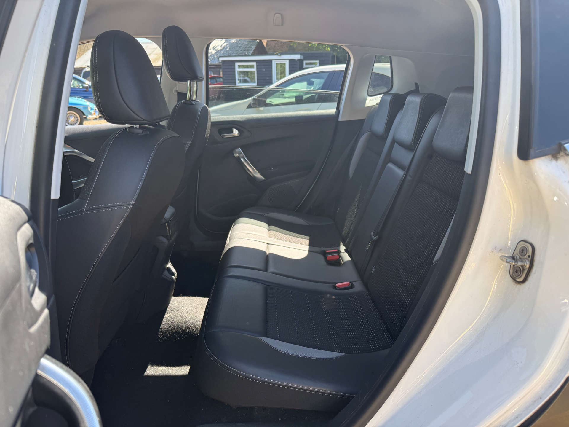 PEUGEOT 2008 1.2 2008 Allure S/S 5dr #12