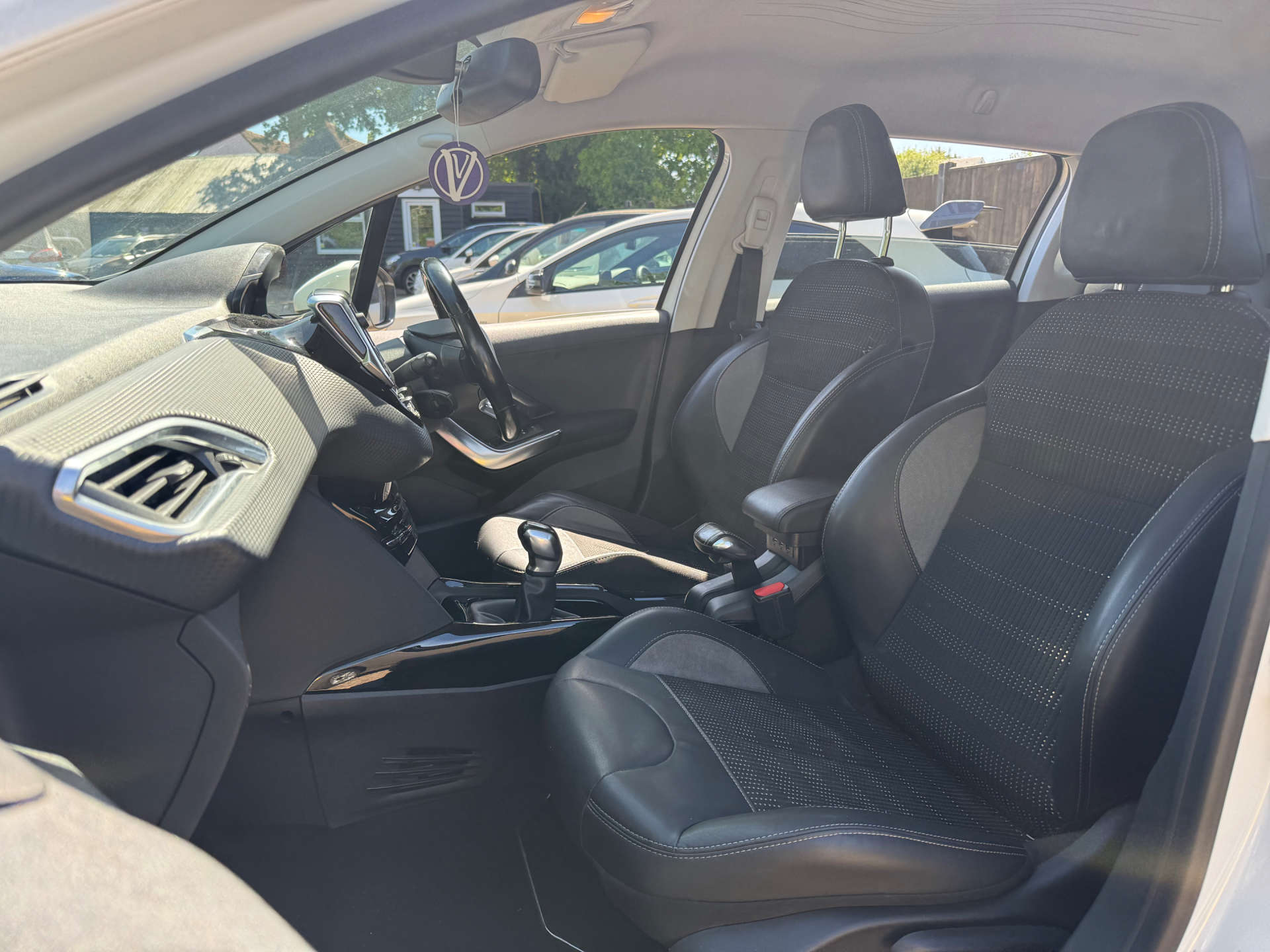 PEUGEOT 2008 1.2 2008 Allure S/S 5dr #14