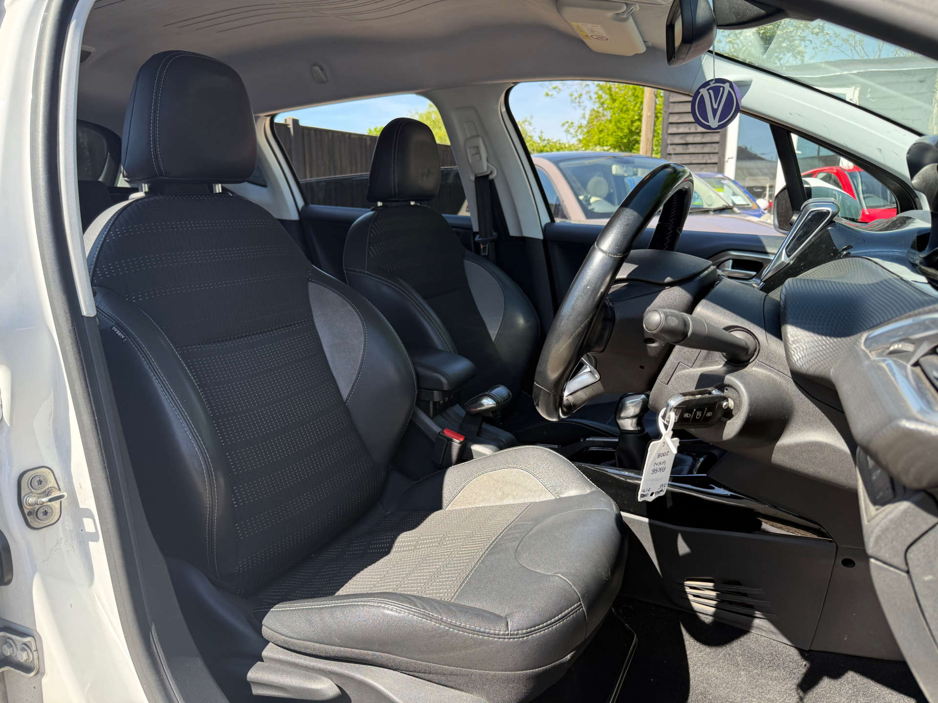 PEUGEOT 2008 1.2 2008 Allure S/S 5dr #15