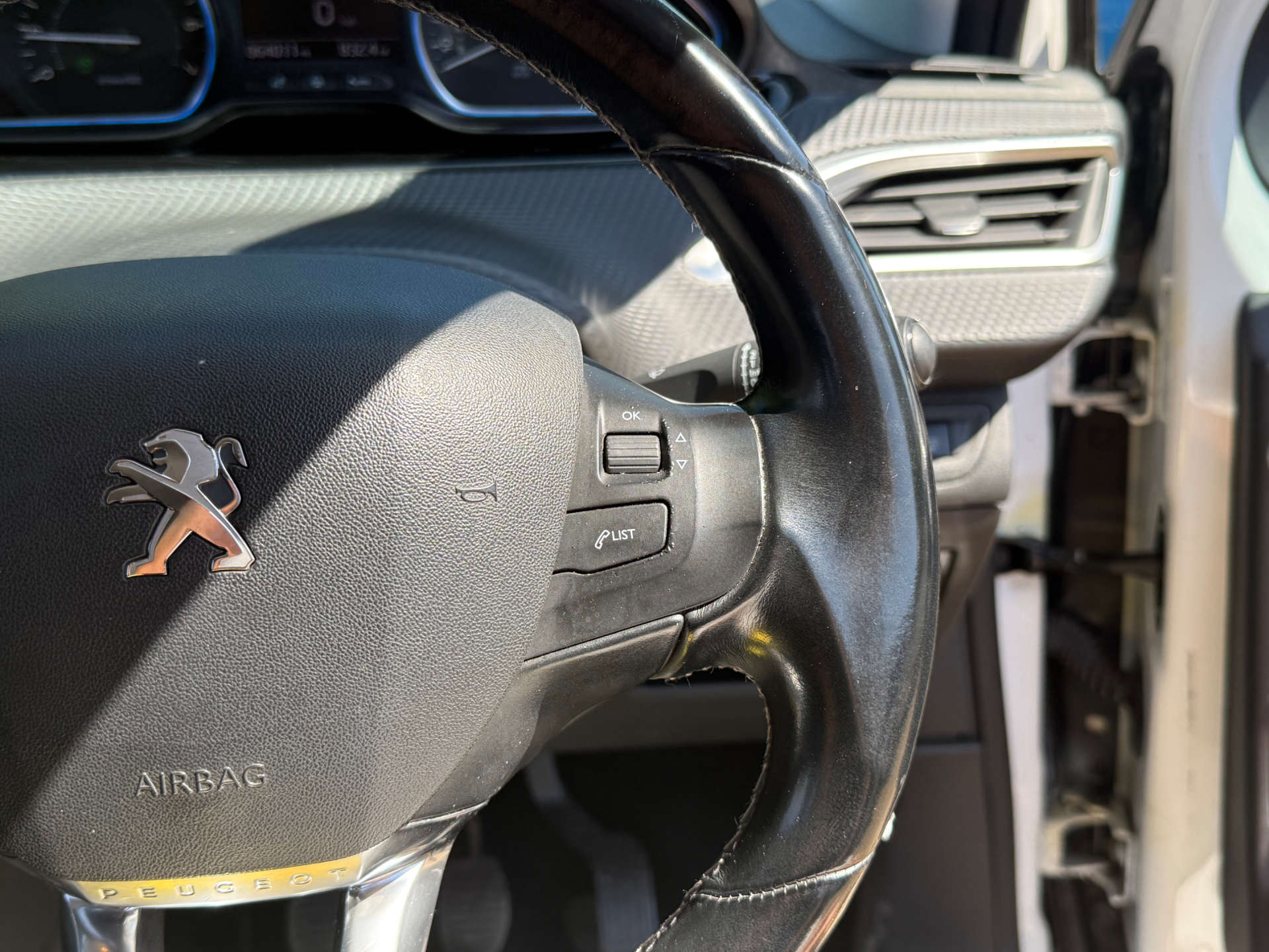 PEUGEOT 2008 1.2 2008 Allure S/S 5dr #26