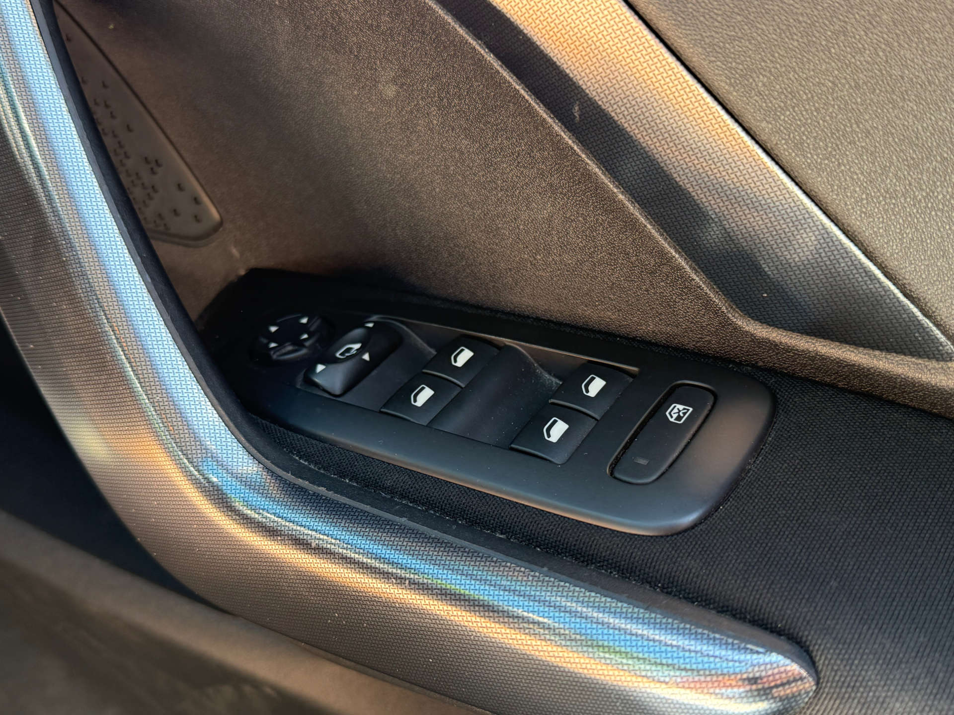 PEUGEOT 2008 1.2 2008 Allure S/S 5dr #28