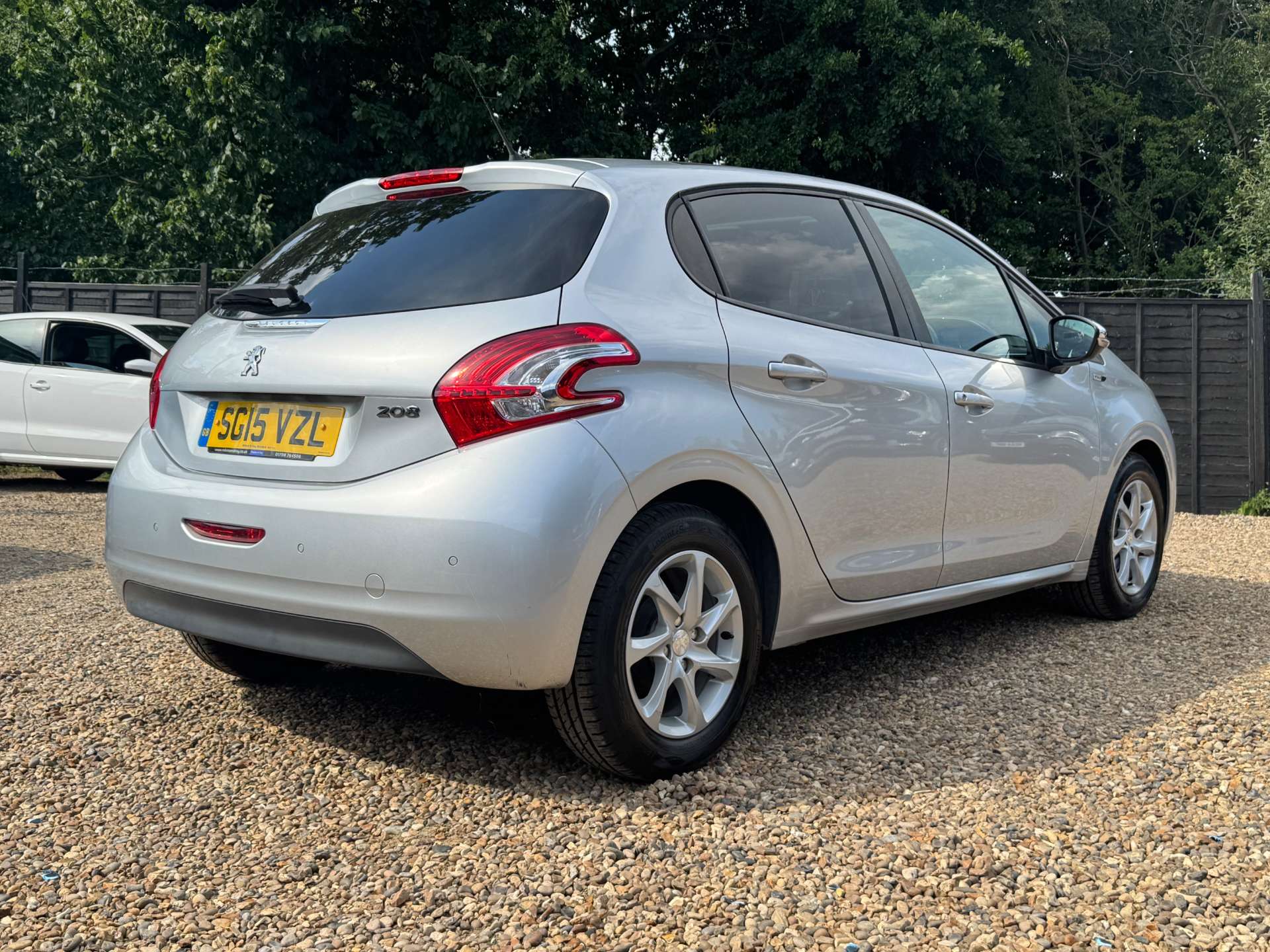 PEUGEOT 208 1.2 208 Style 5dr #6