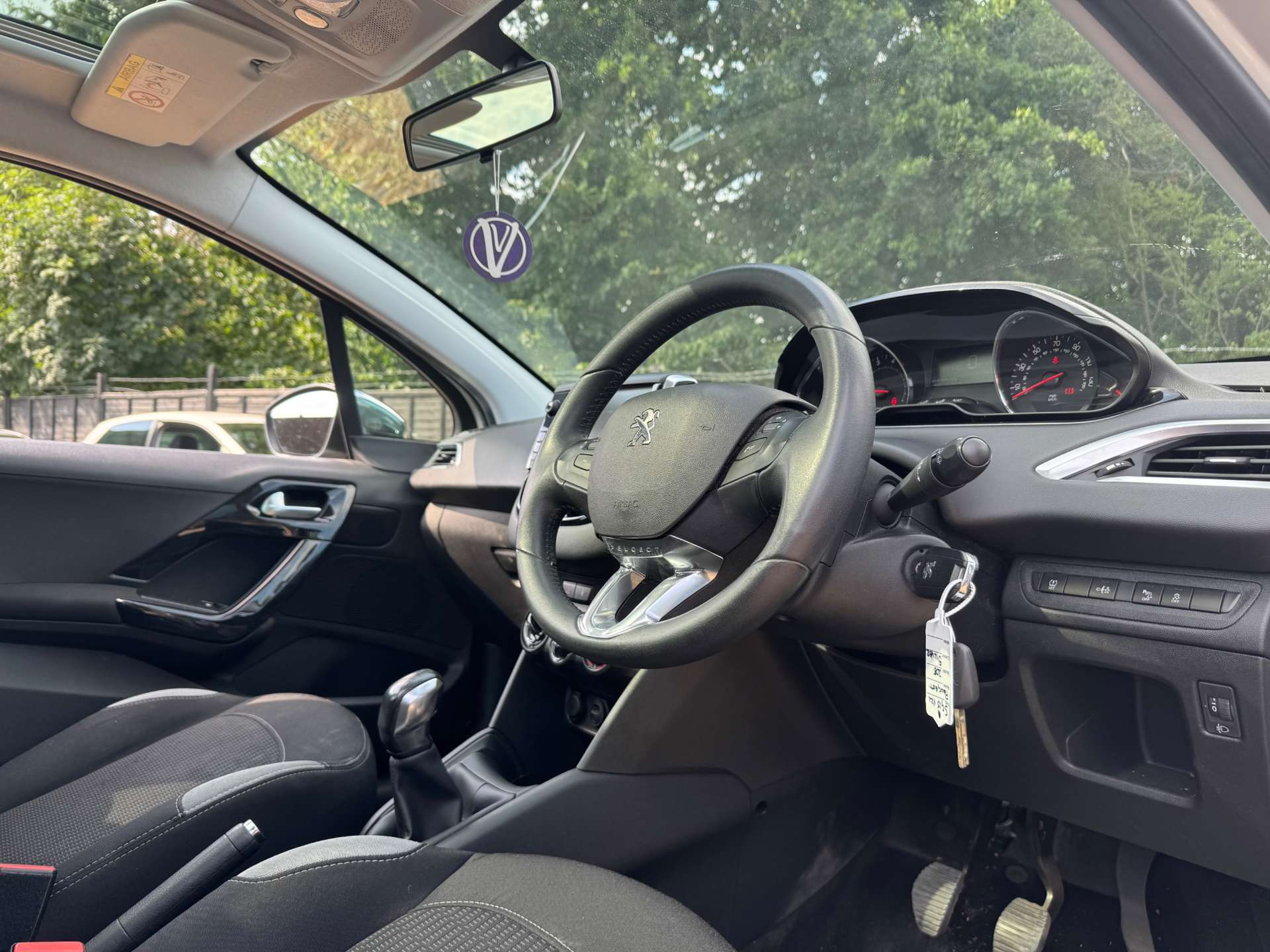 PEUGEOT 208 1.2 208 Style 5dr #8