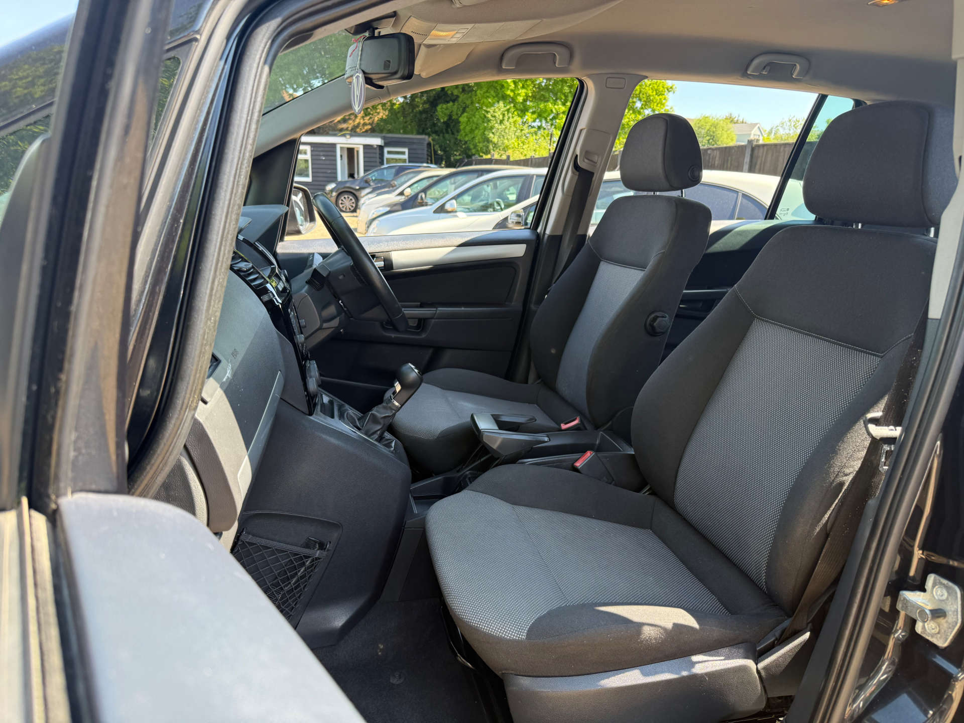 VAUXHALL ZAFIRA 1.7 Zafira Design Nav CDTi ecoFLEX 5dr #16