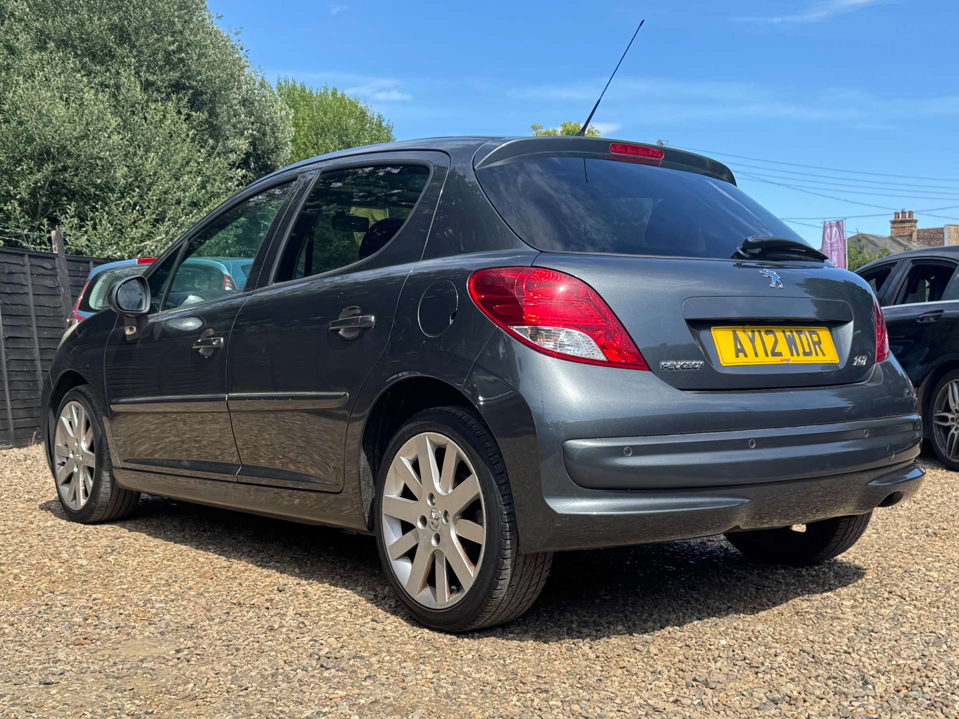 PEUGEOT 207 1.6 207 Allure Auto 5dr #4