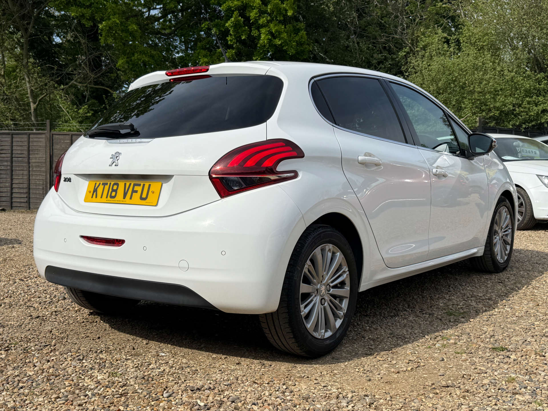 PEUGEOT 208 1.2 208 Allure 5dr #6