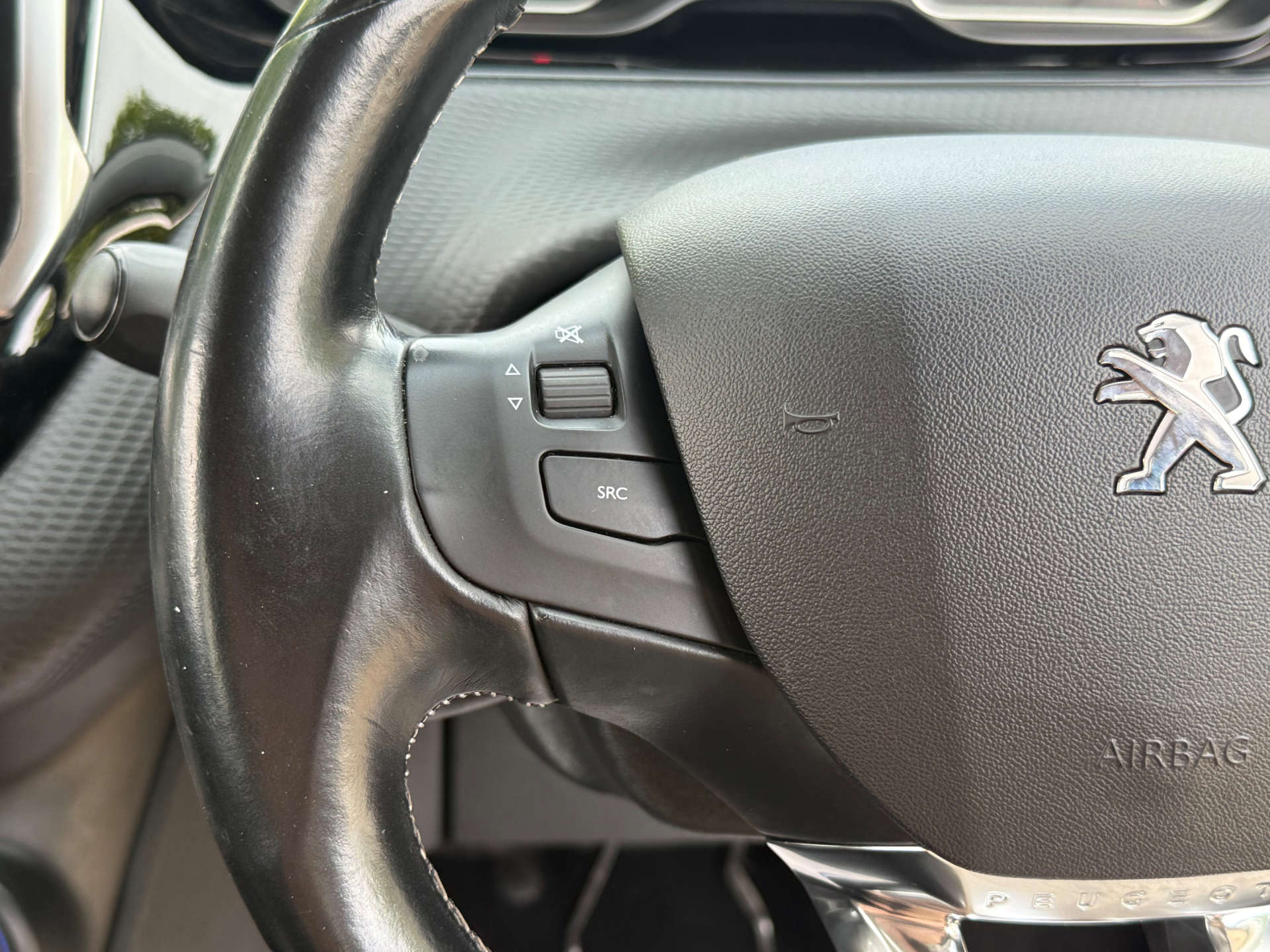 PEUGEOT 208 1.2 208 Allure 5dr #22