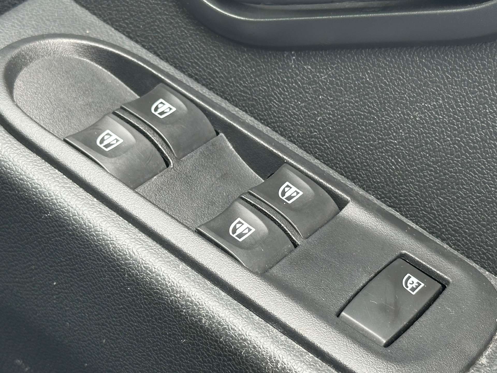DACIA DUSTER 1.5 Duster Laureate Prime dCi 4x2 5dr #24