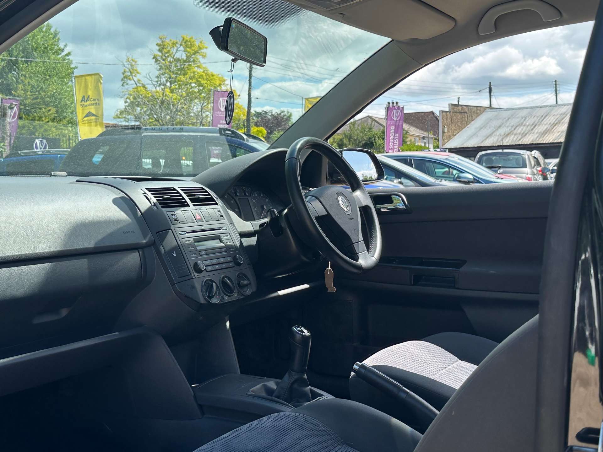 VOLKSWAGEN POLO 1.4 Polo SE 80 3dr #13