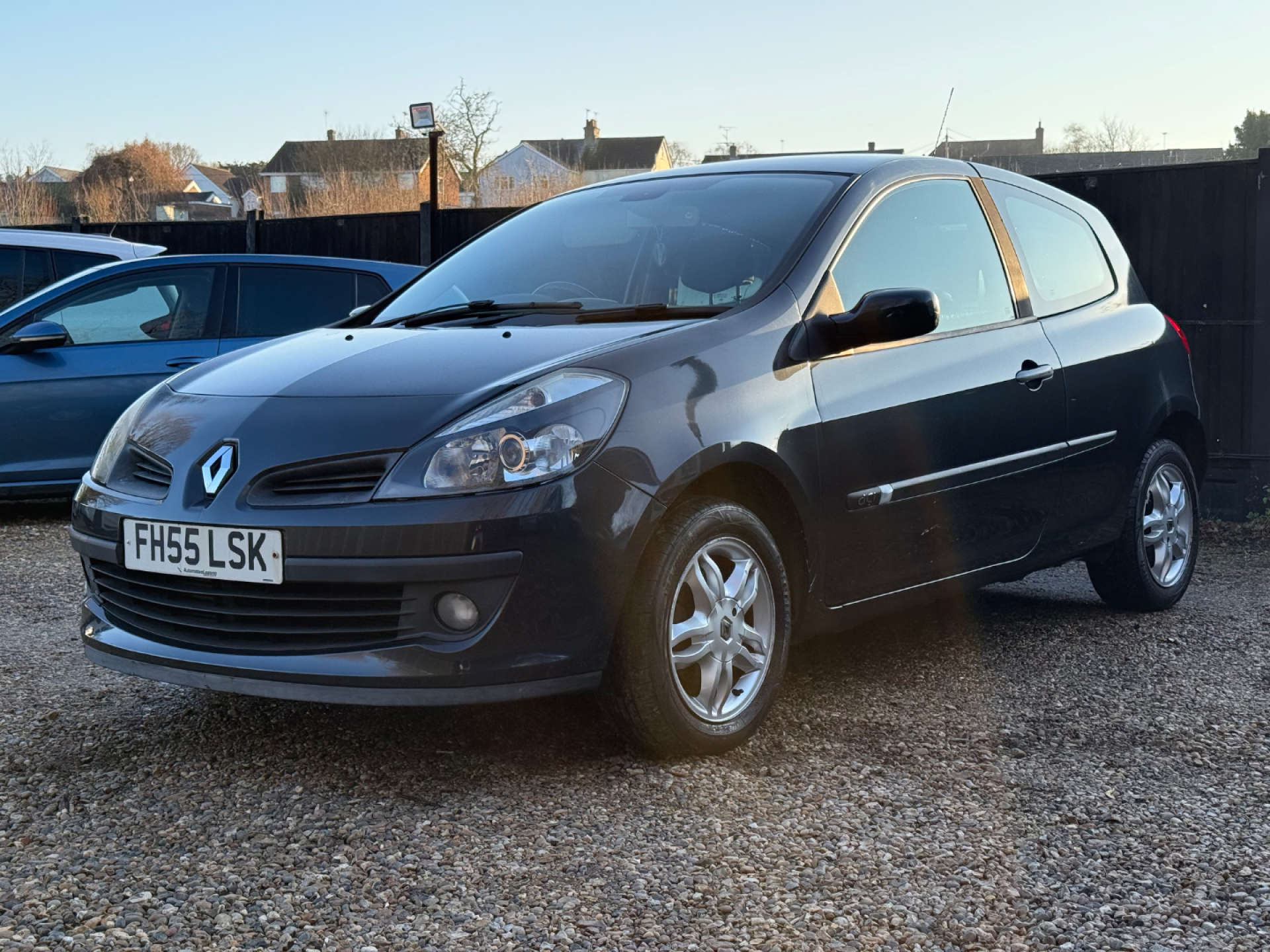 RENAULT CLIO 1.5 Clio Dynamique dCi 106 3dr #2