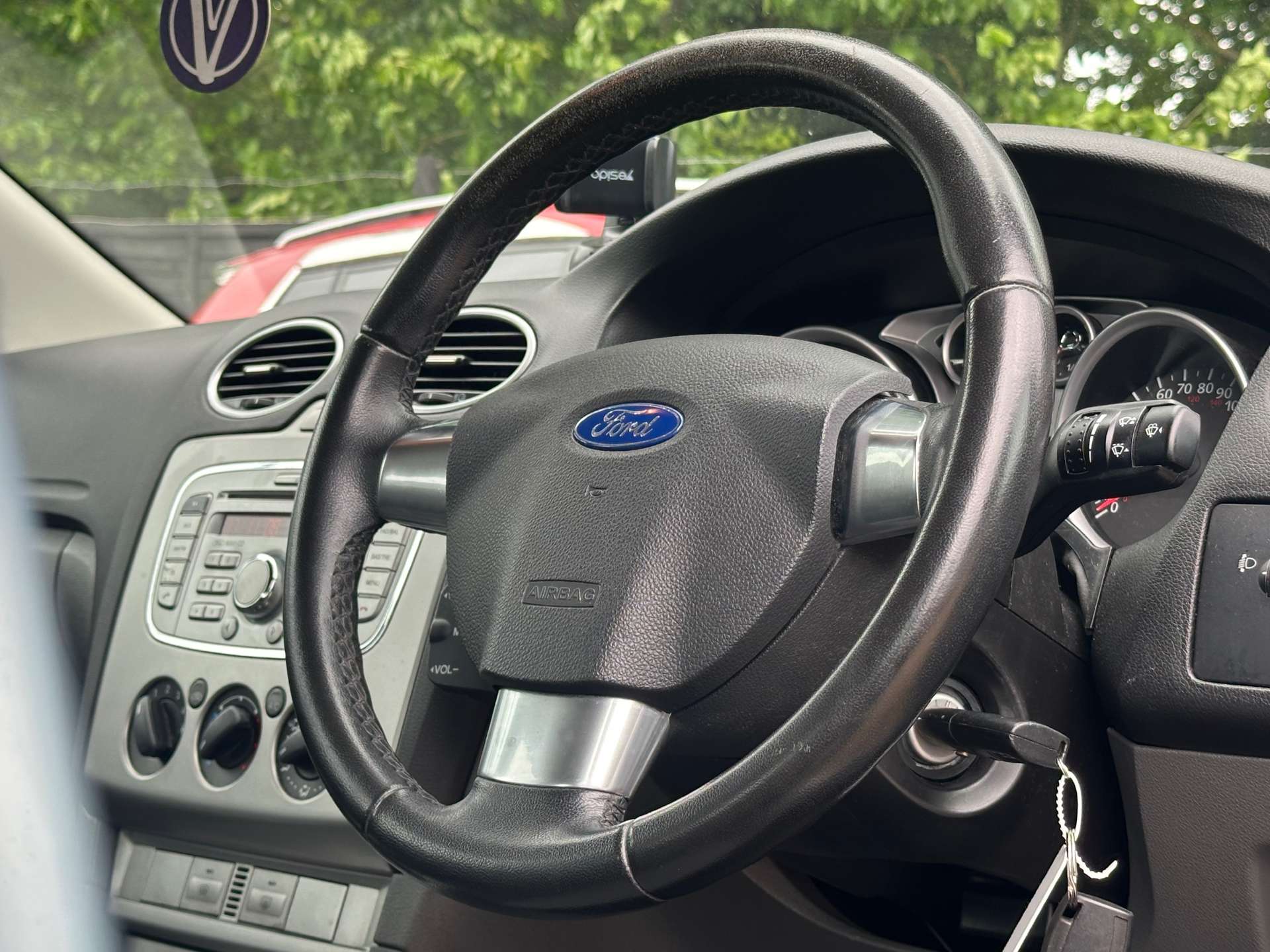 FORD FOCUS 1.8 Focus Zetec TD 115 5dr #8