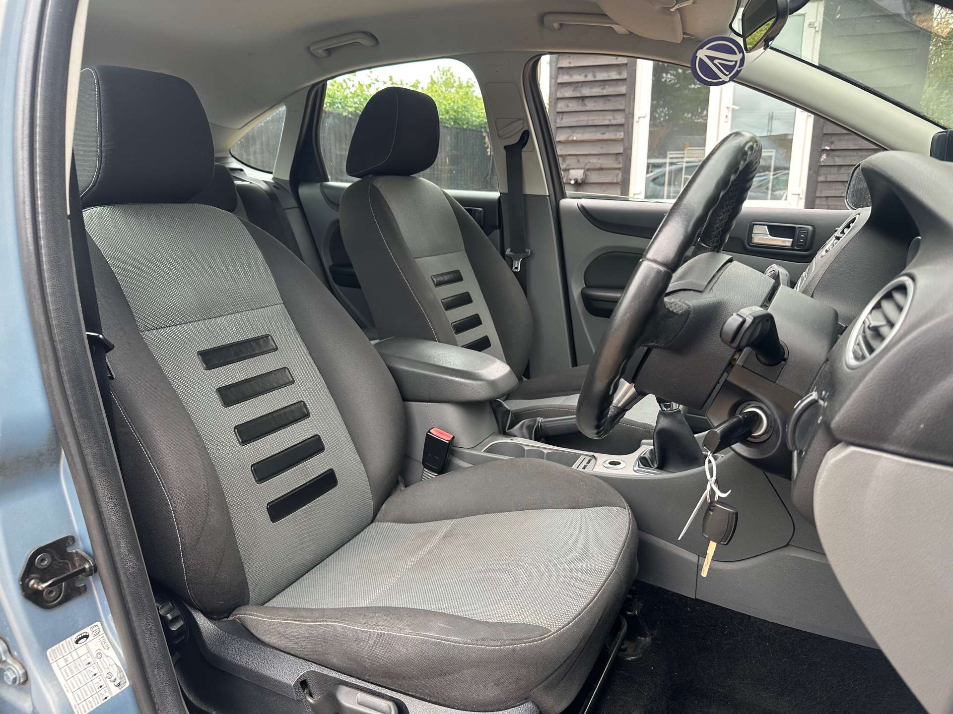 FORD FOCUS 1.8 Focus Zetec TD 115 5dr #9