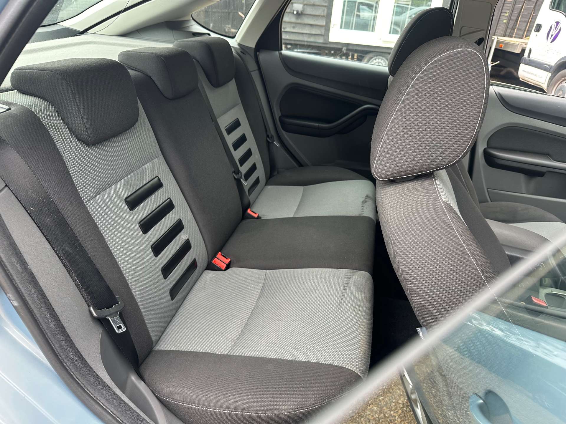 FORD FOCUS 1.8 Focus Zetec TD 115 5dr #10