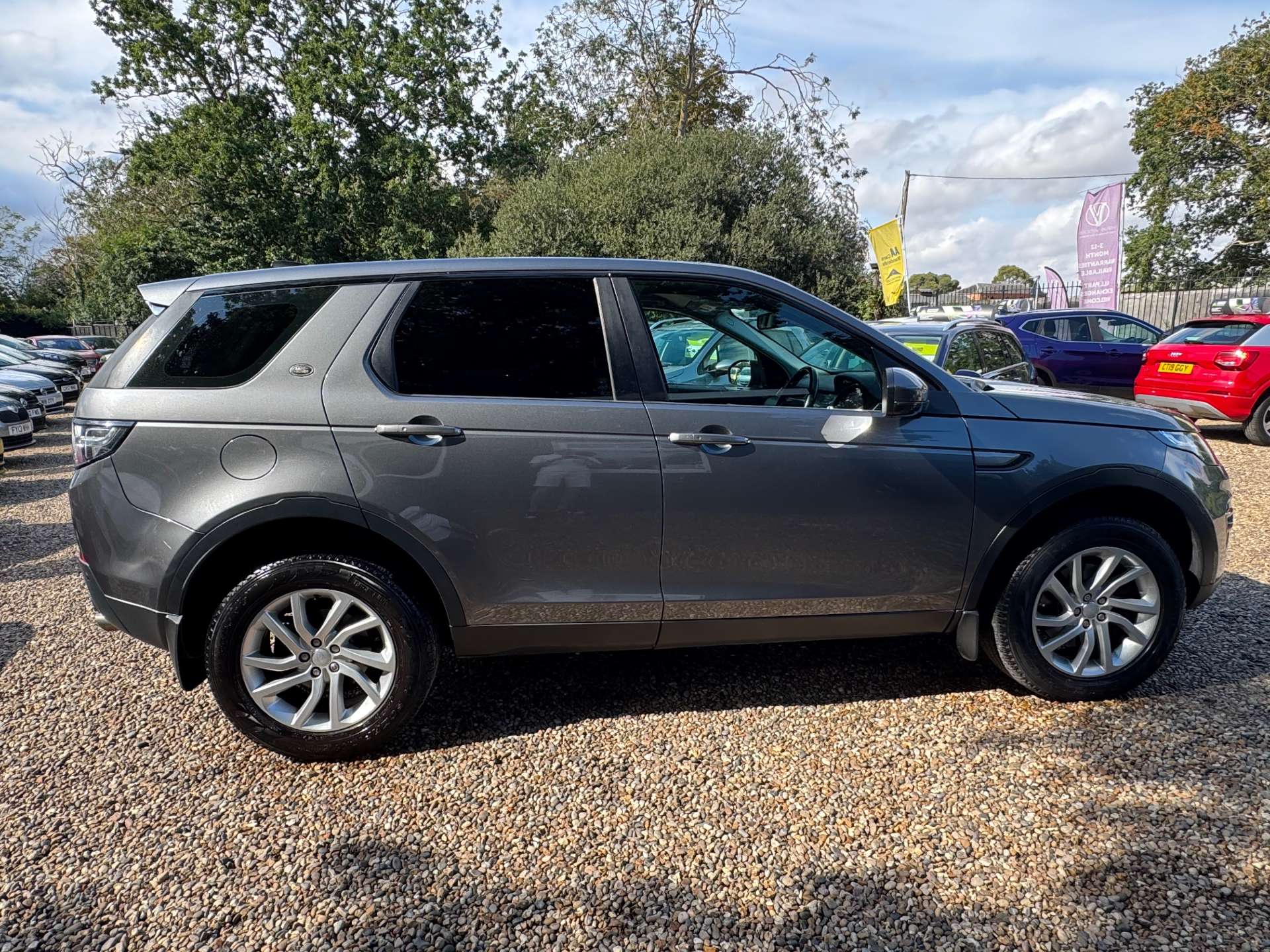 LAND ROVER DISCOVERY SPORT 2.0 Discovery Sport SE Tech TD4 Auto 4WD 5dr #15