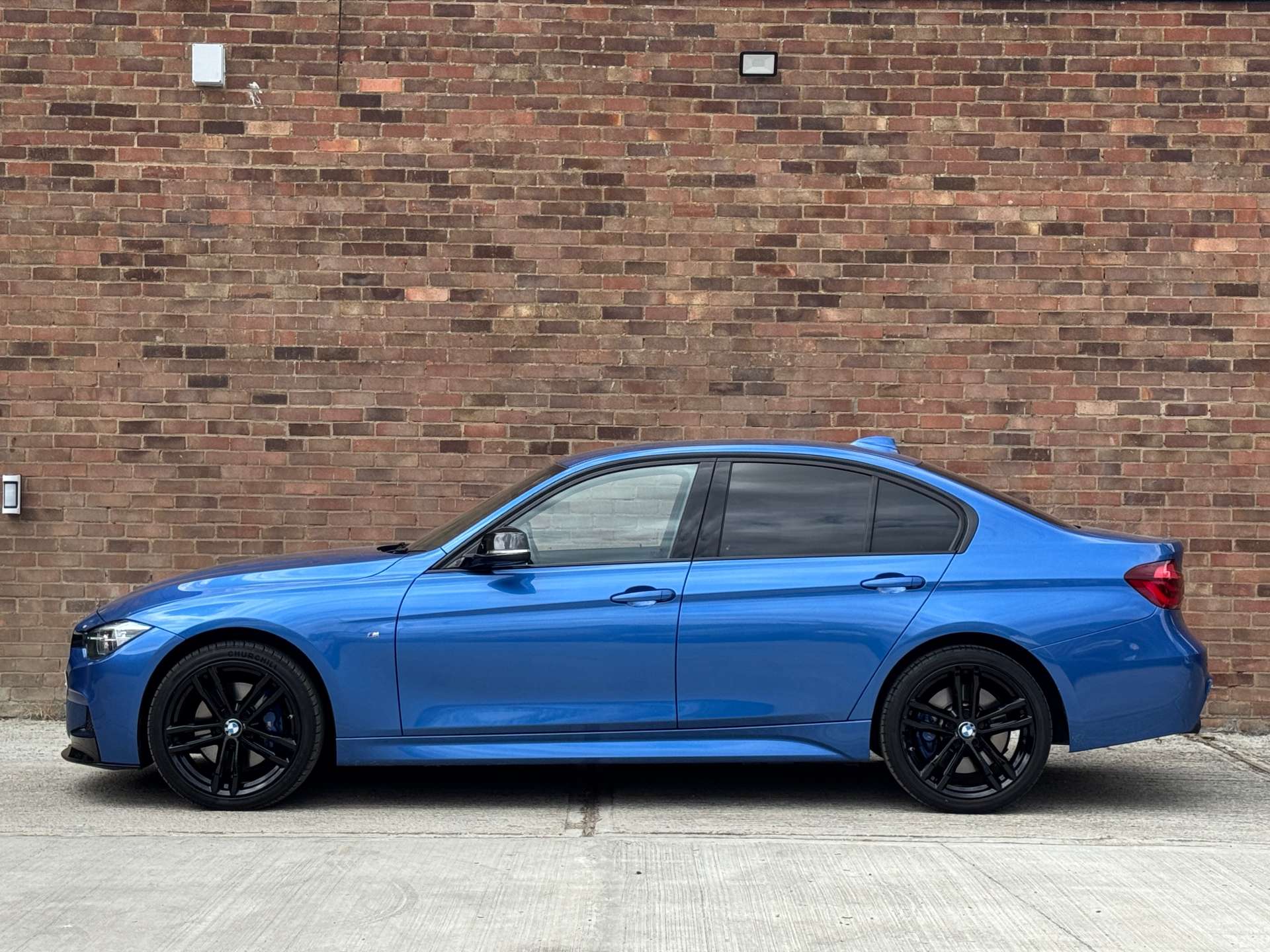 BMW 3 SERIES 2.0 320d xDrive M Sport Shadow Edition Auto 4WD 4dr #3