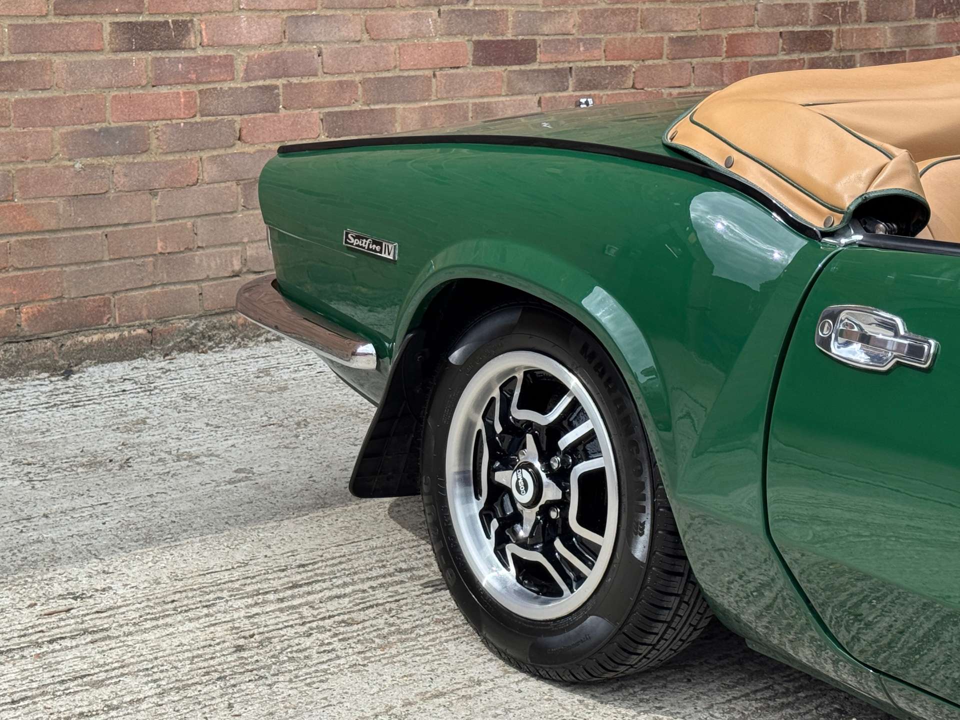 TRIUMPH SPITFIRE #11