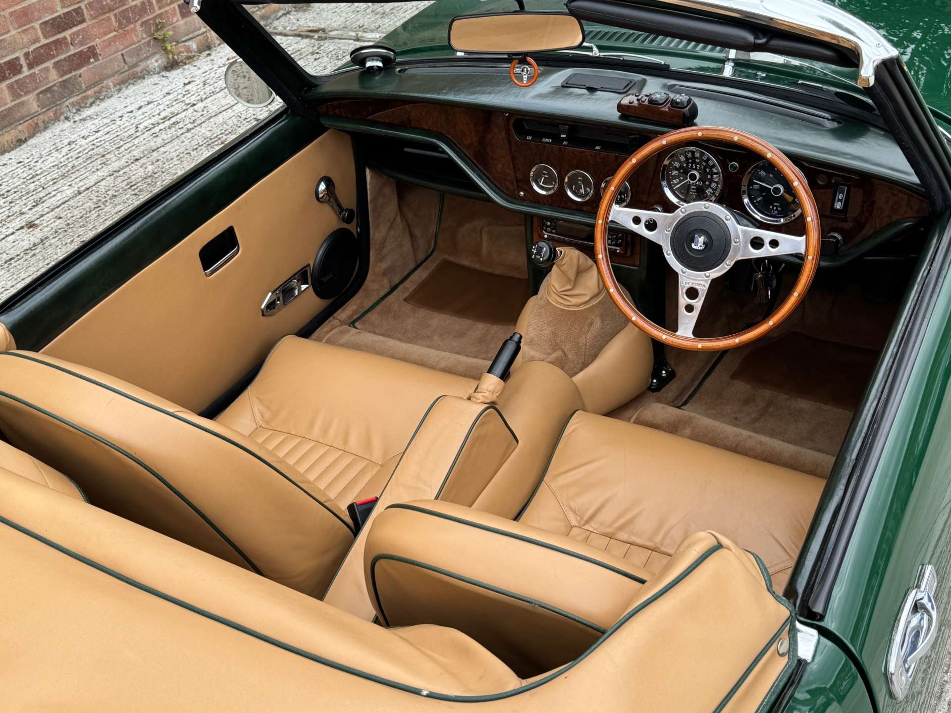 TRIUMPH SPITFIRE #14