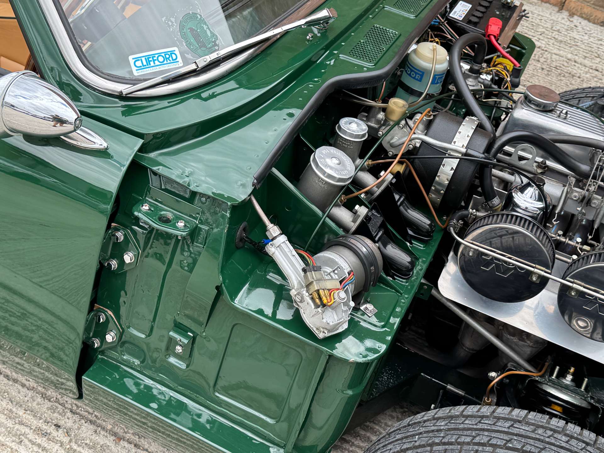 TRIUMPH SPITFIRE #28