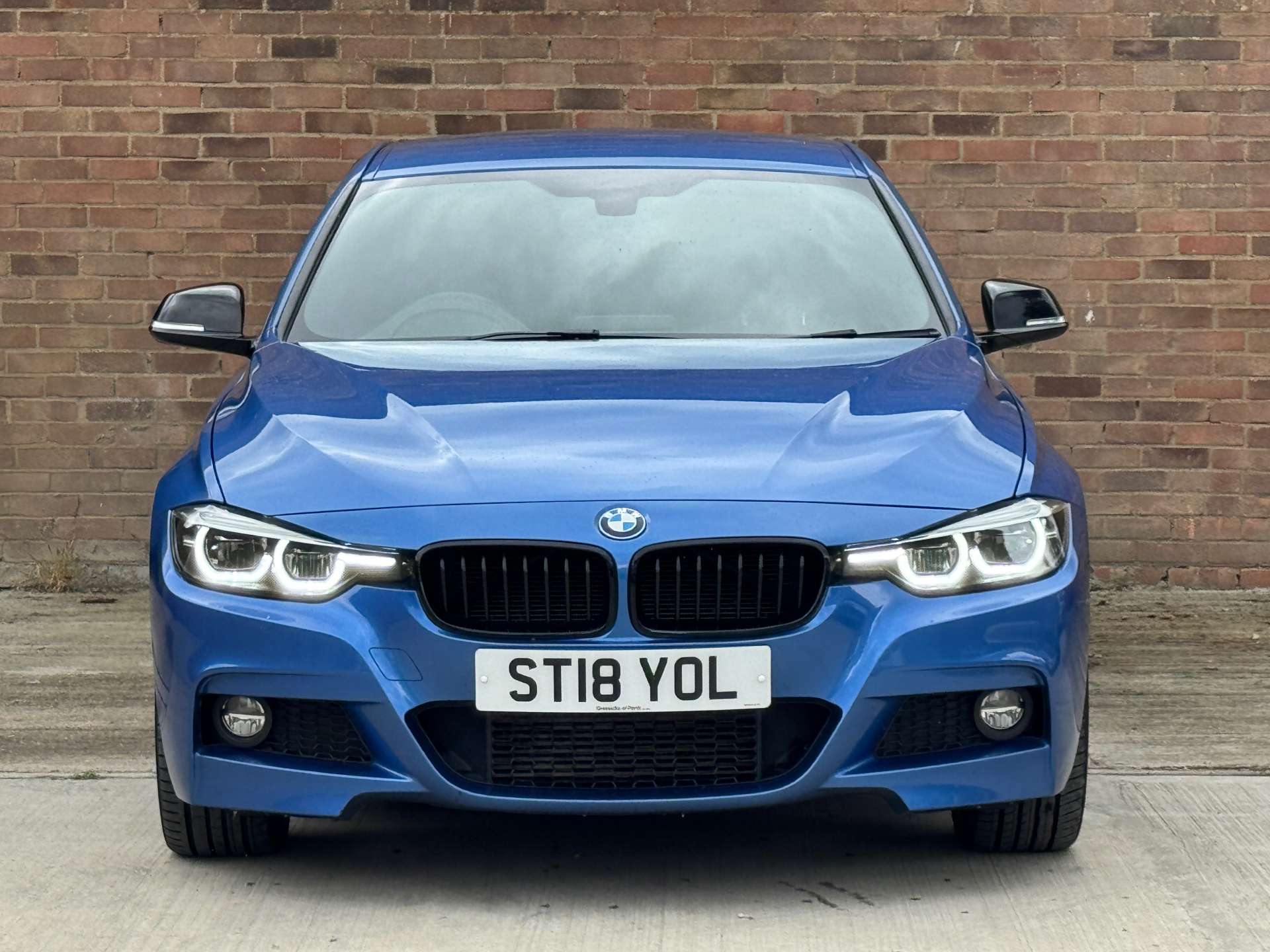 BMW 3 SERIES 2.0 320d xDrive M Sport Shadow Edition Auto 4WD 4dr #1