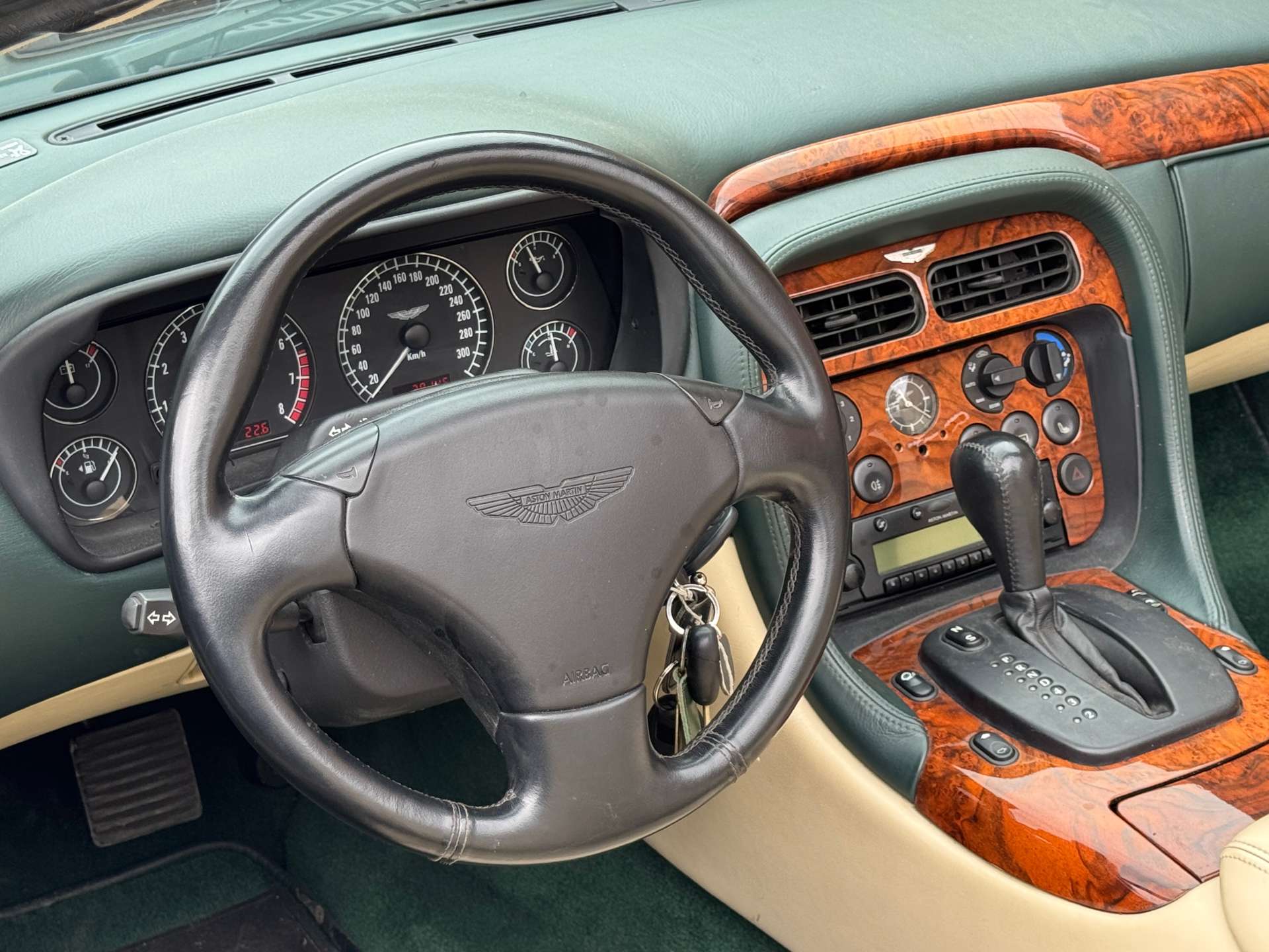 ASTON MARTIN DB7 V12 VANTAGE VOLANTE #10