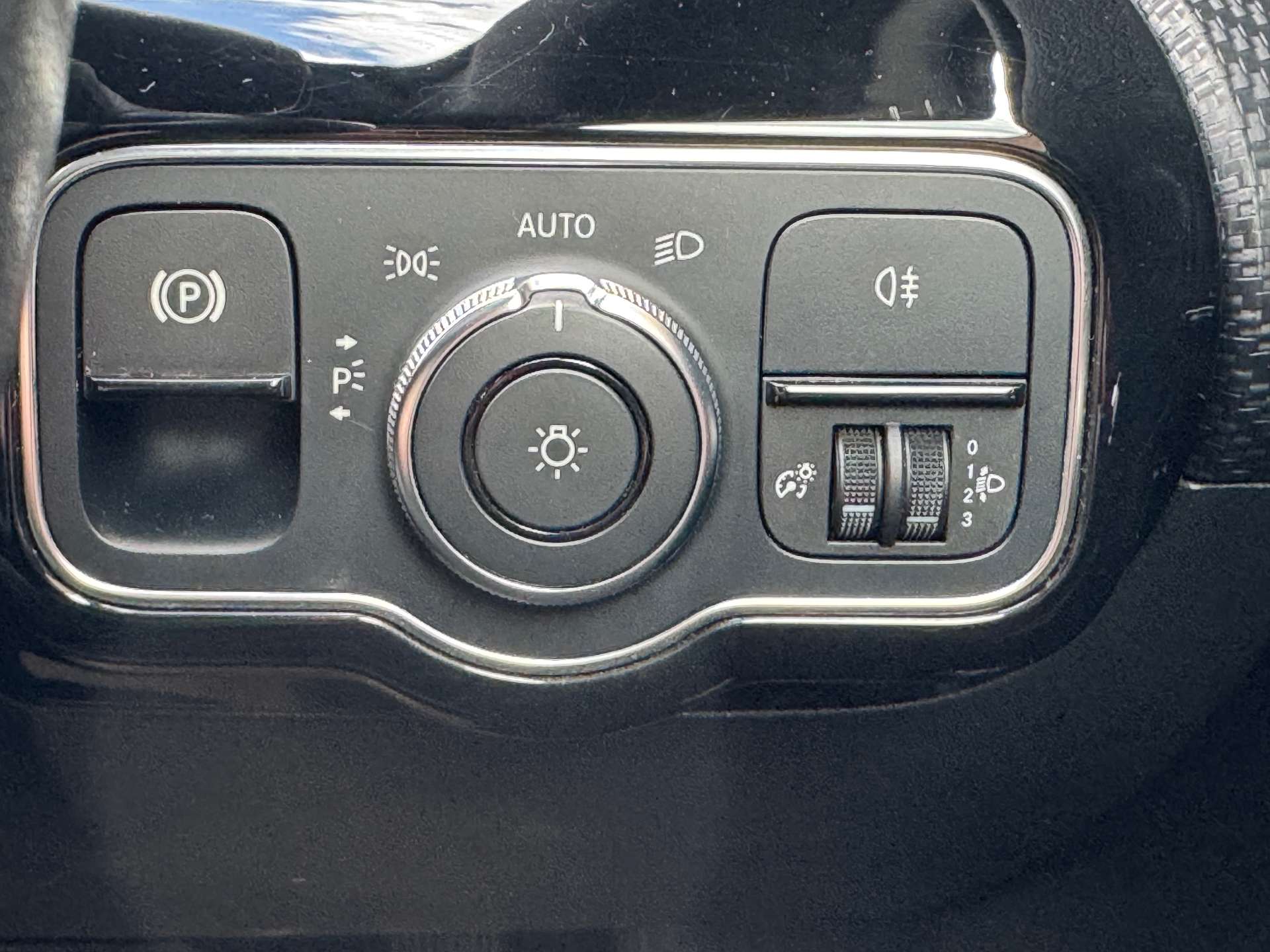 MERCEDES-BENZ A-CLASS 1.5 A 180 SE D Auto 5dr #11