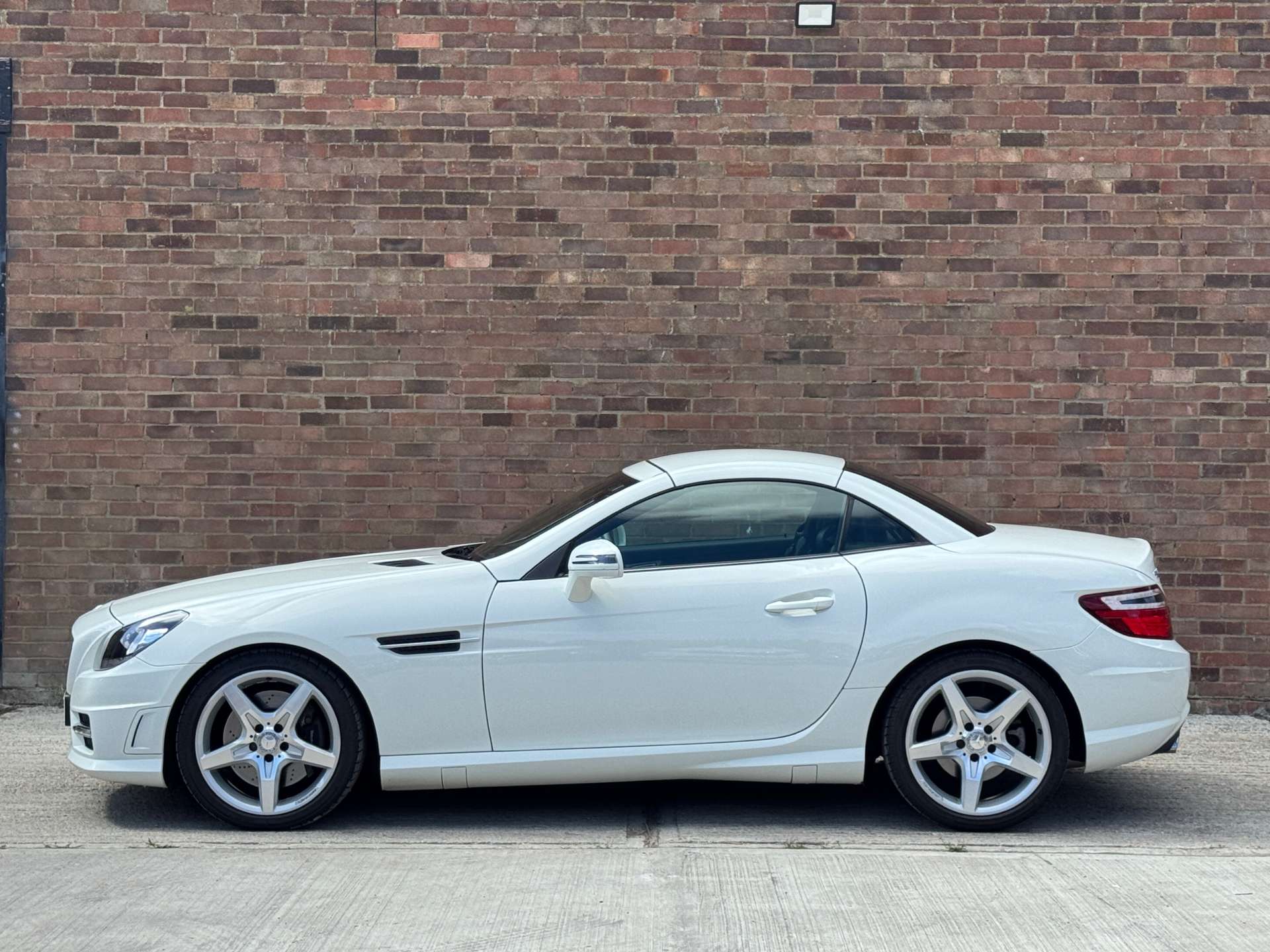 MERCEDES-BENZ SLK 1.8 SLK 200 AMG Sport BlueEfficiency 2dr #9